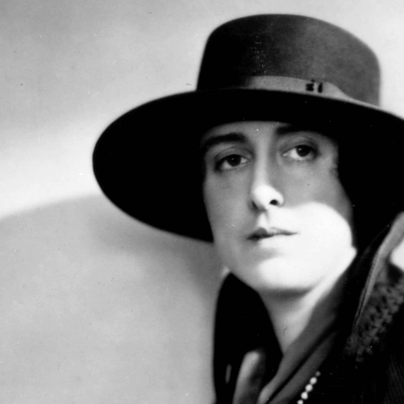 Vita Sackville-West – förebilden till "Orlando" och föregångare ifråga om både queer livsstil och trädgårdsodling artwork