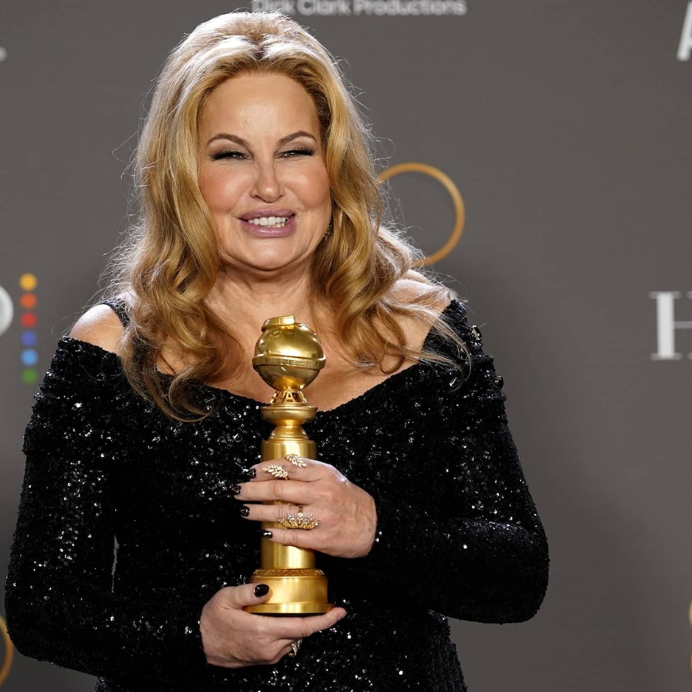 Jennifer Coolidge – blond, bystig och bara allra bäst på att spela dumsmart artwork