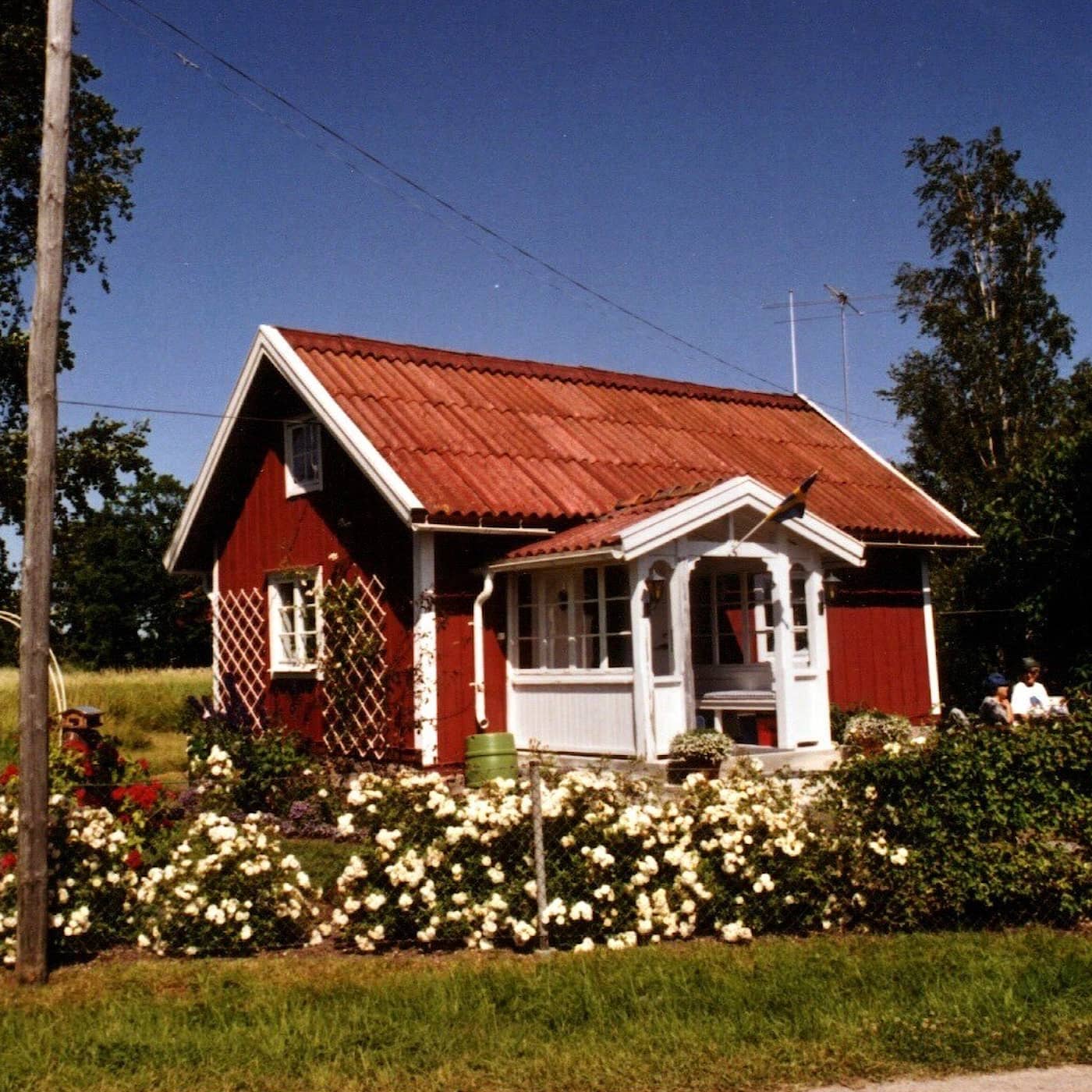 Sommarens nygamla statussymbol – sommarstugan artwork