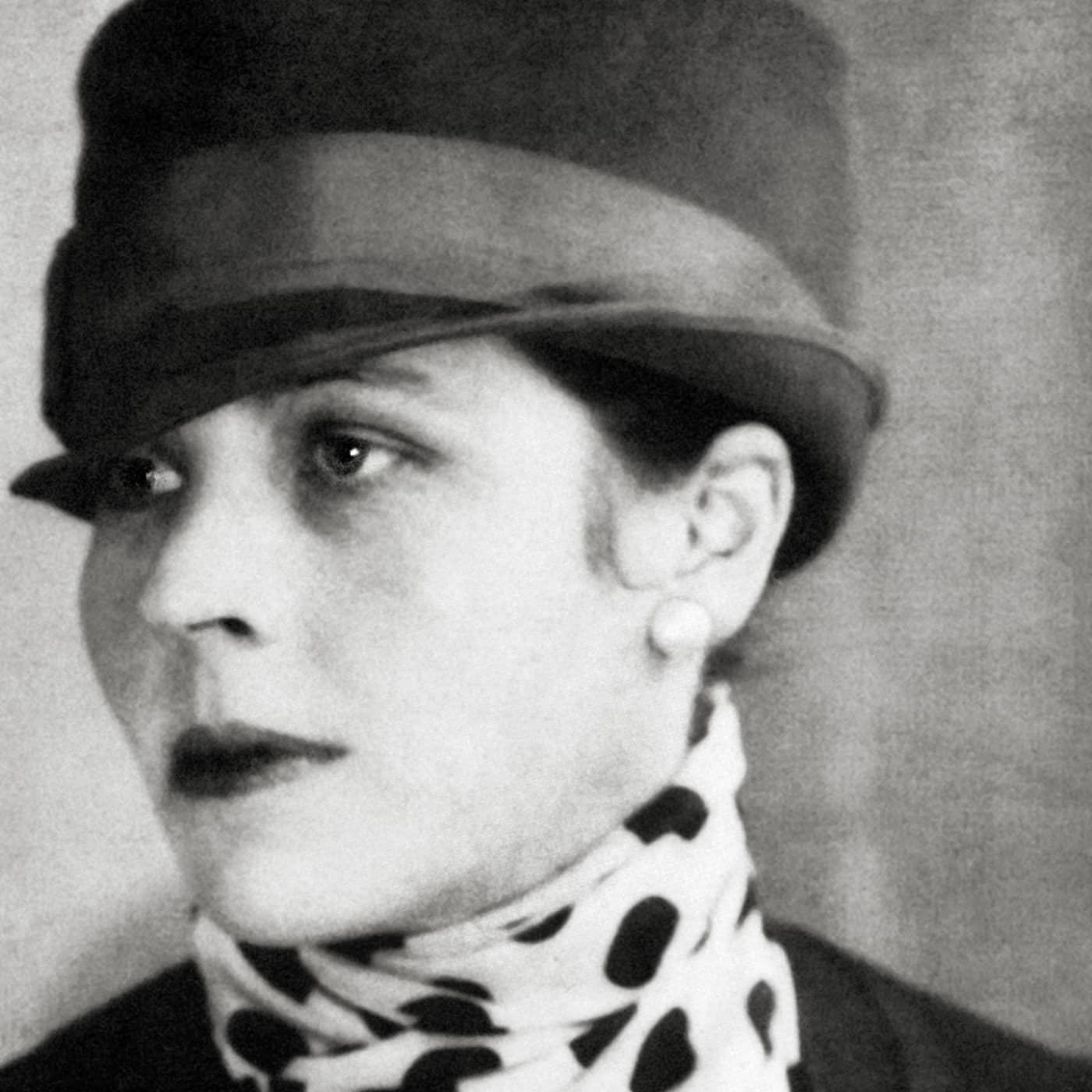 Djuna Barnes – fascinerande, frän och förbaskat välklädd artwork
