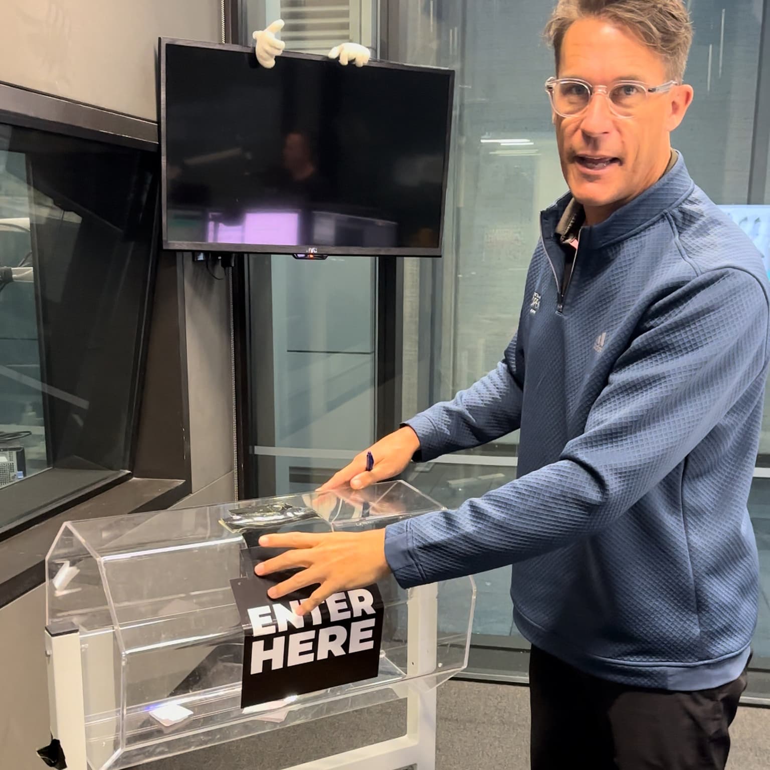 📻The Return of Darryl the Barrell - The Radio Show artwork