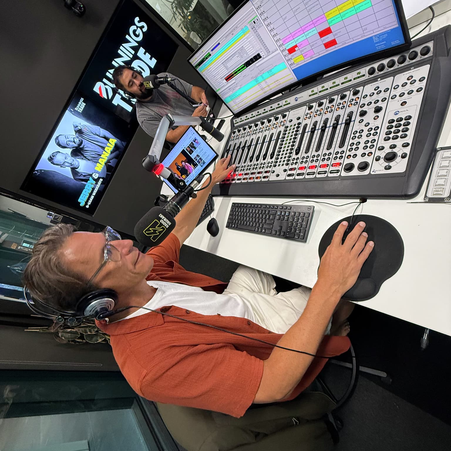 📻 Jerry on the Buttons - The Podcast artwork