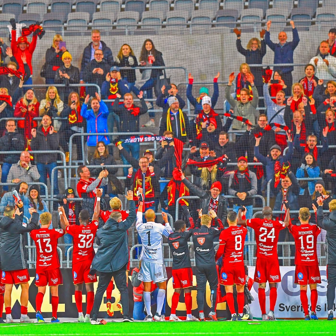 Fotbollsdrömmar och luftfakturor artwork