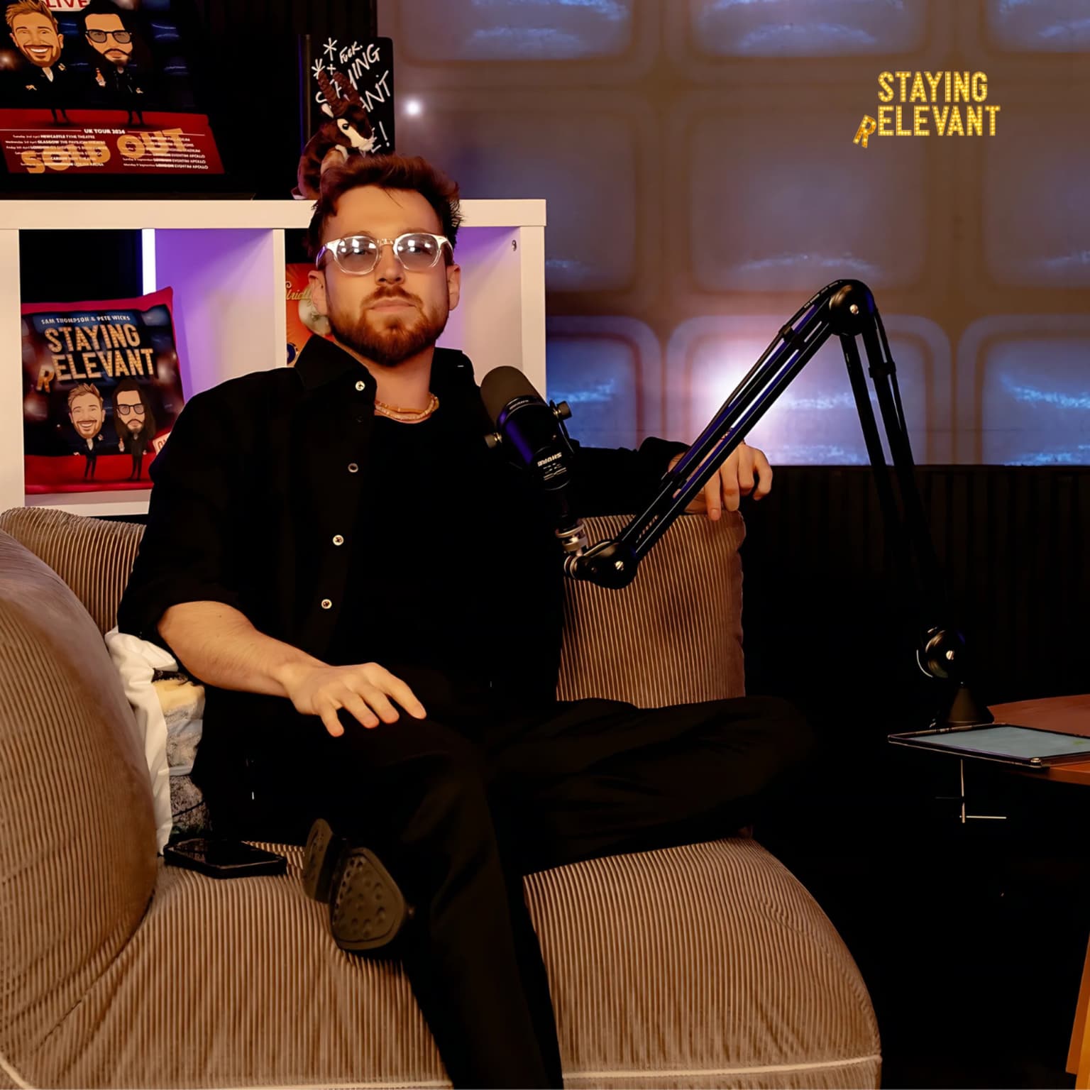 118: We're doing the O2 and Sam's having a glow up! artwork