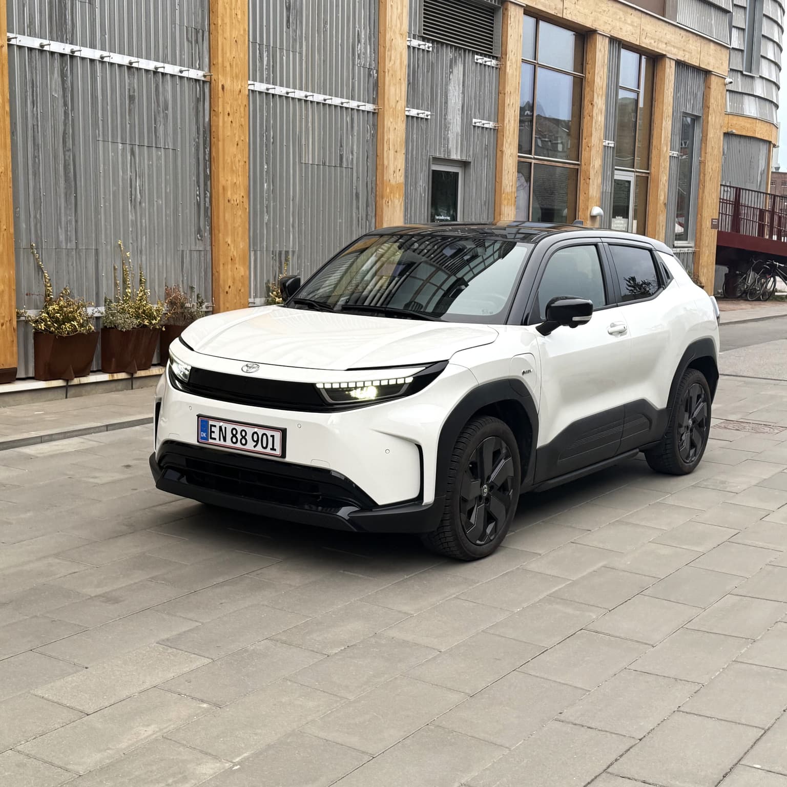 Køb ikke denne Toyota artwork