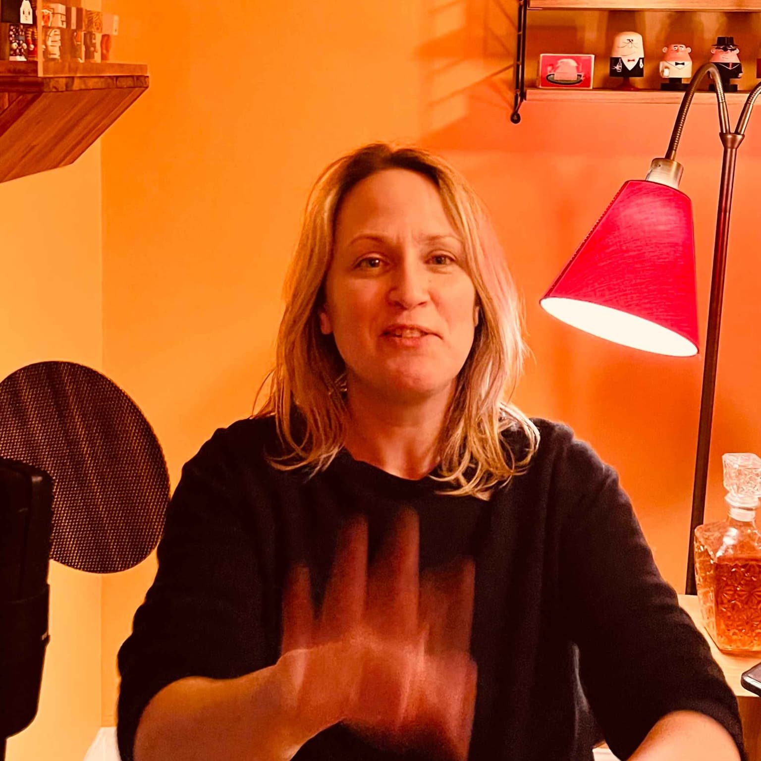 704. Maja Asperö Lind om alla möjliga grejer artwork