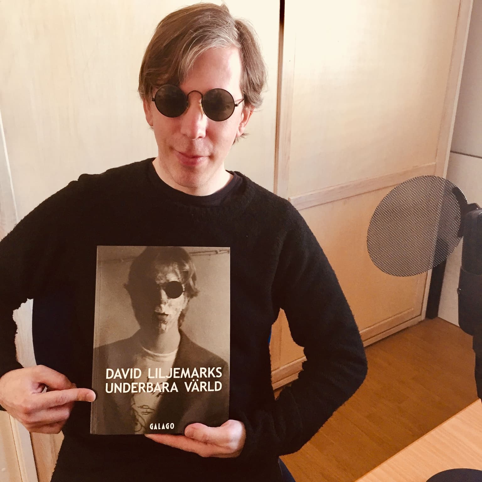 EXTRASODE: David Liljemarks underbara värld artwork