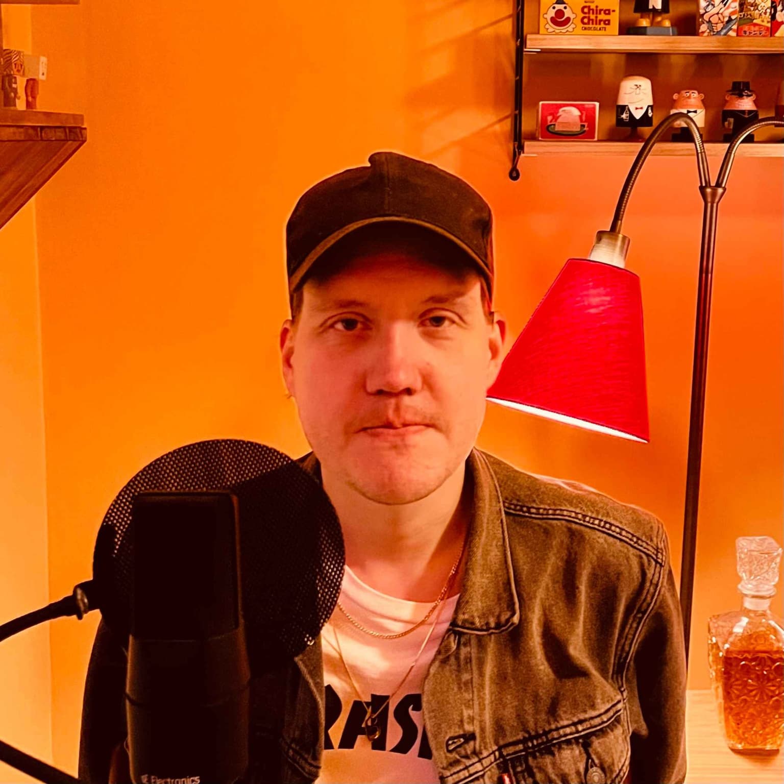710. Mikael Yvesand om humor och realism artwork
