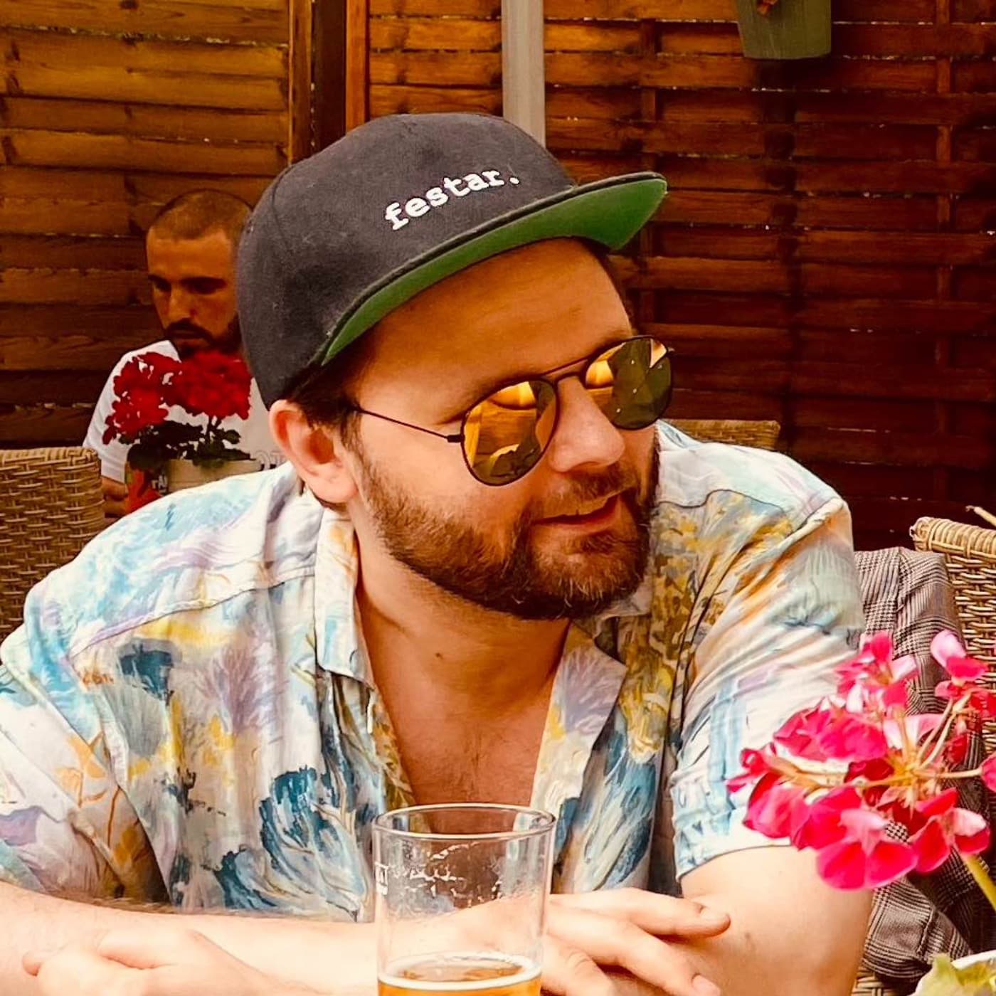 524. Anton Magnusson om både det ena och det andra artwork