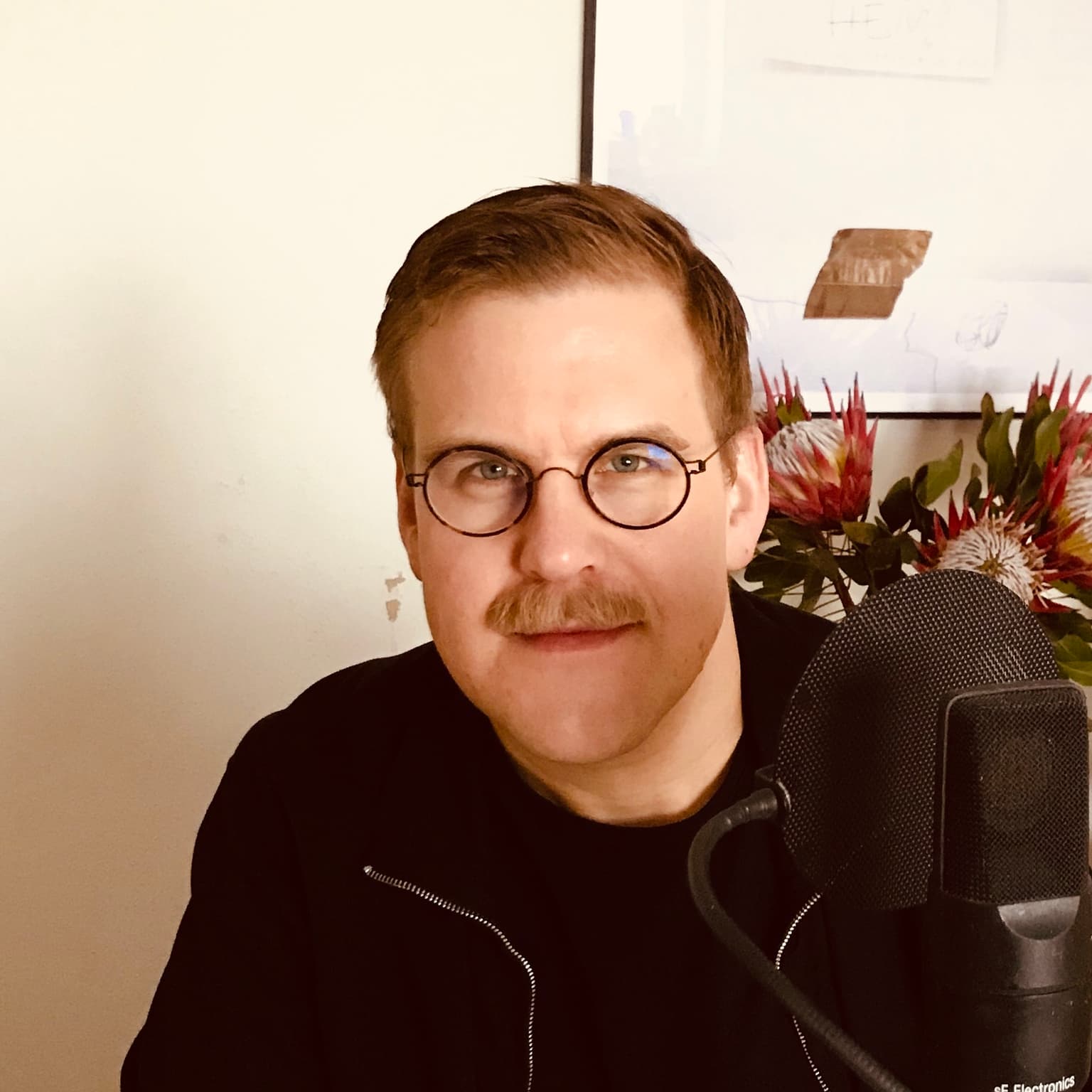402. Adam Svanell om kändisar vi träffat och hur de har betett sig artwork