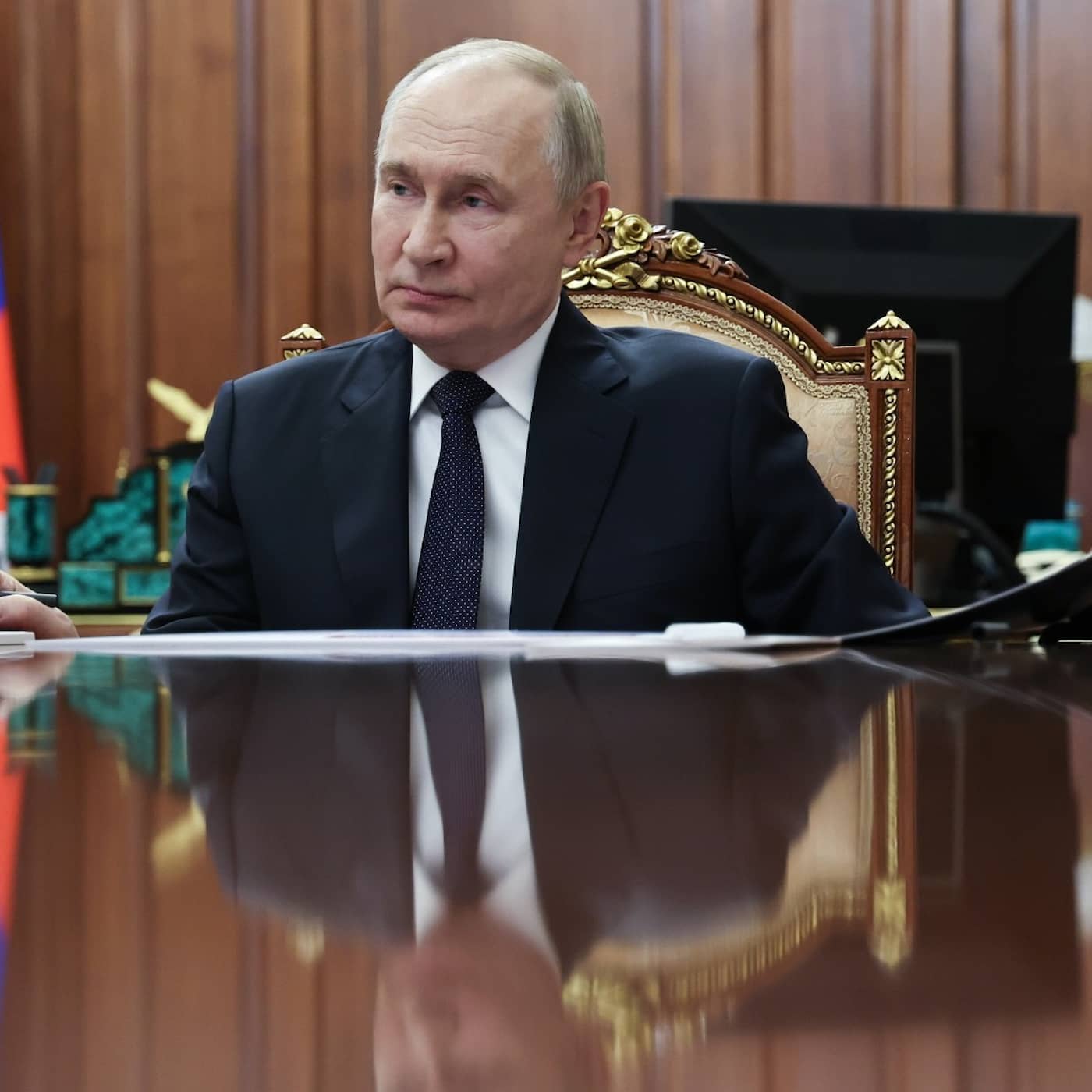 Så blev Putins önskelista Trumps fredsplan artwork