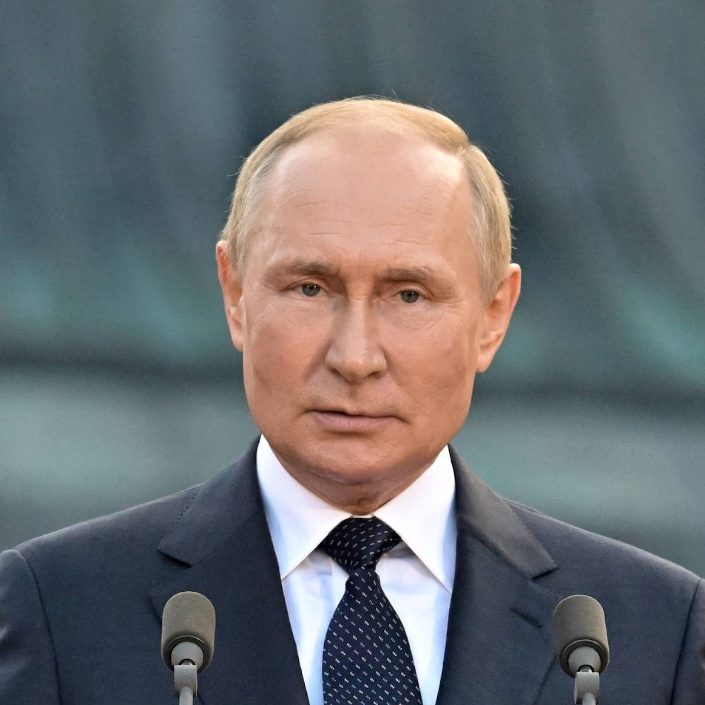 Paniken i Ryssland efter Putins mobilisering artwork