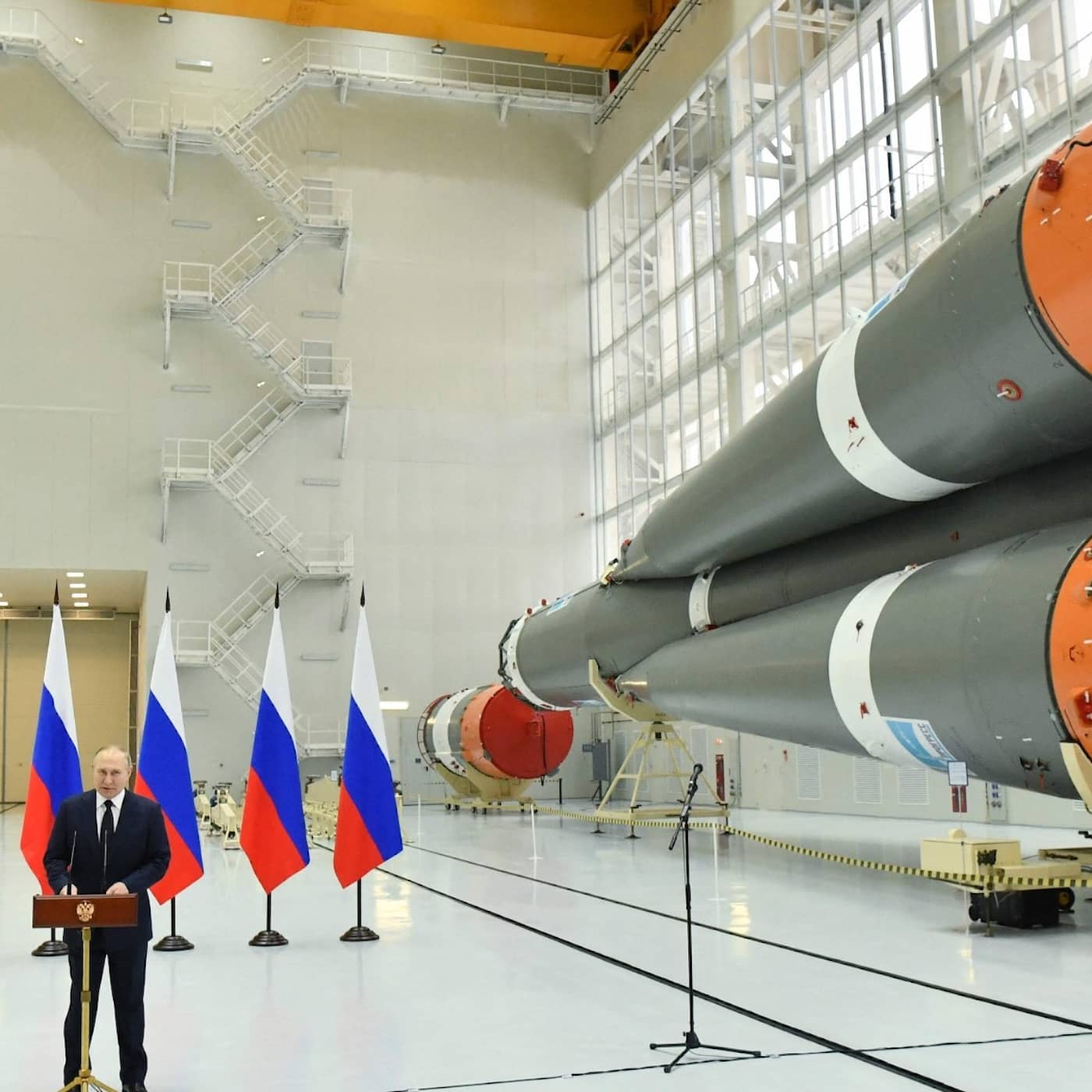 Putins propaganda och lögner om kriget artwork