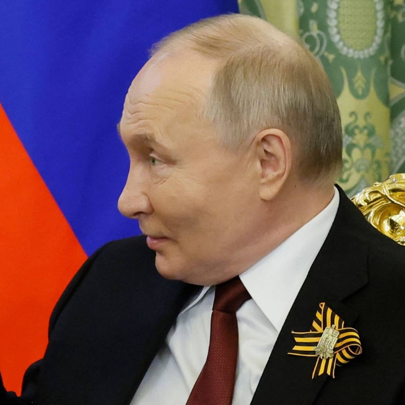 Så vill Putin skrämma väst artwork
