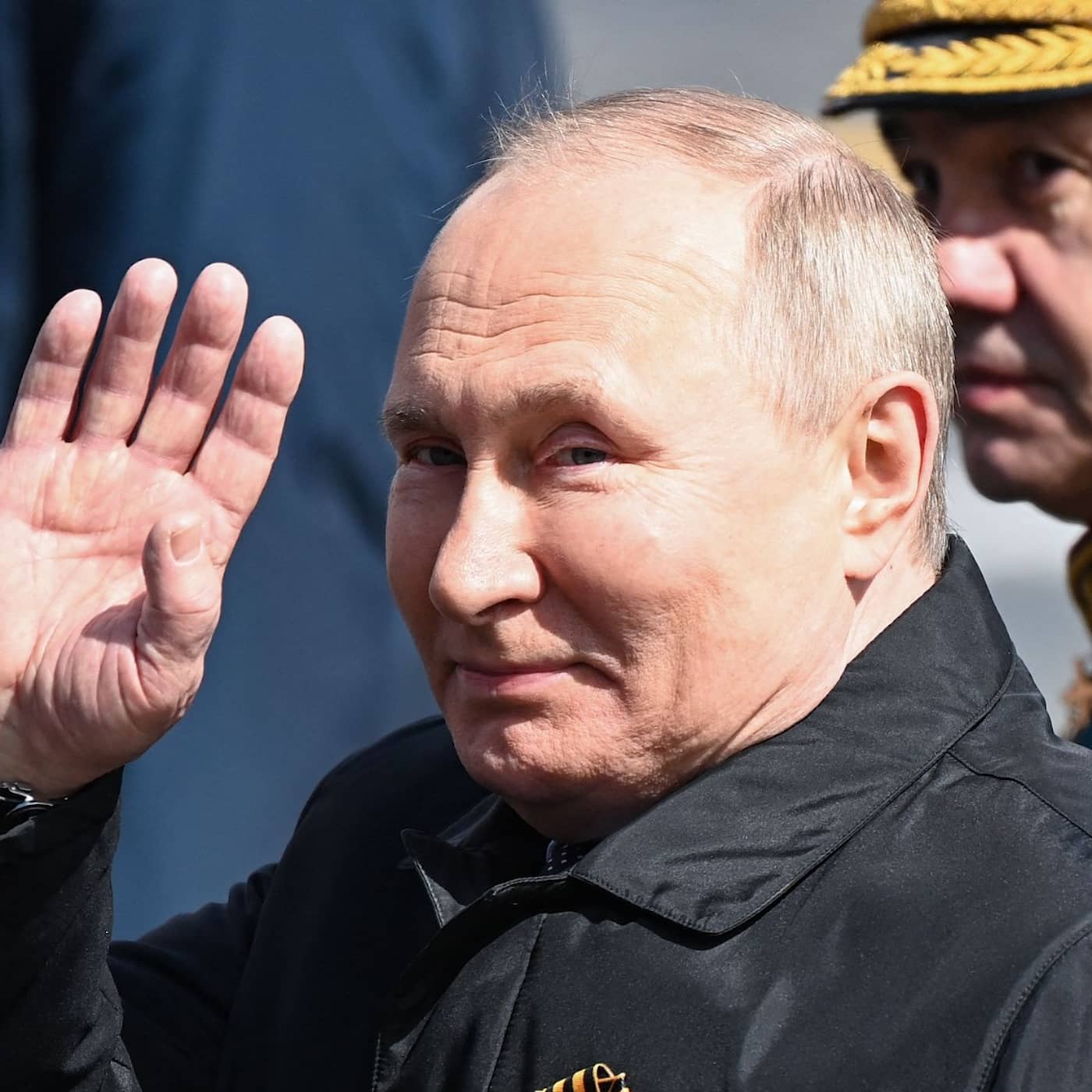 Putin anklagar väst för invasionen av Ukraina artwork