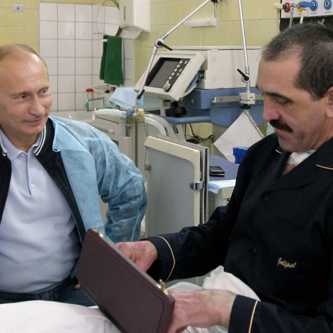 Putins toppgeneral ska stoppa Ukraina i Kursk artwork
