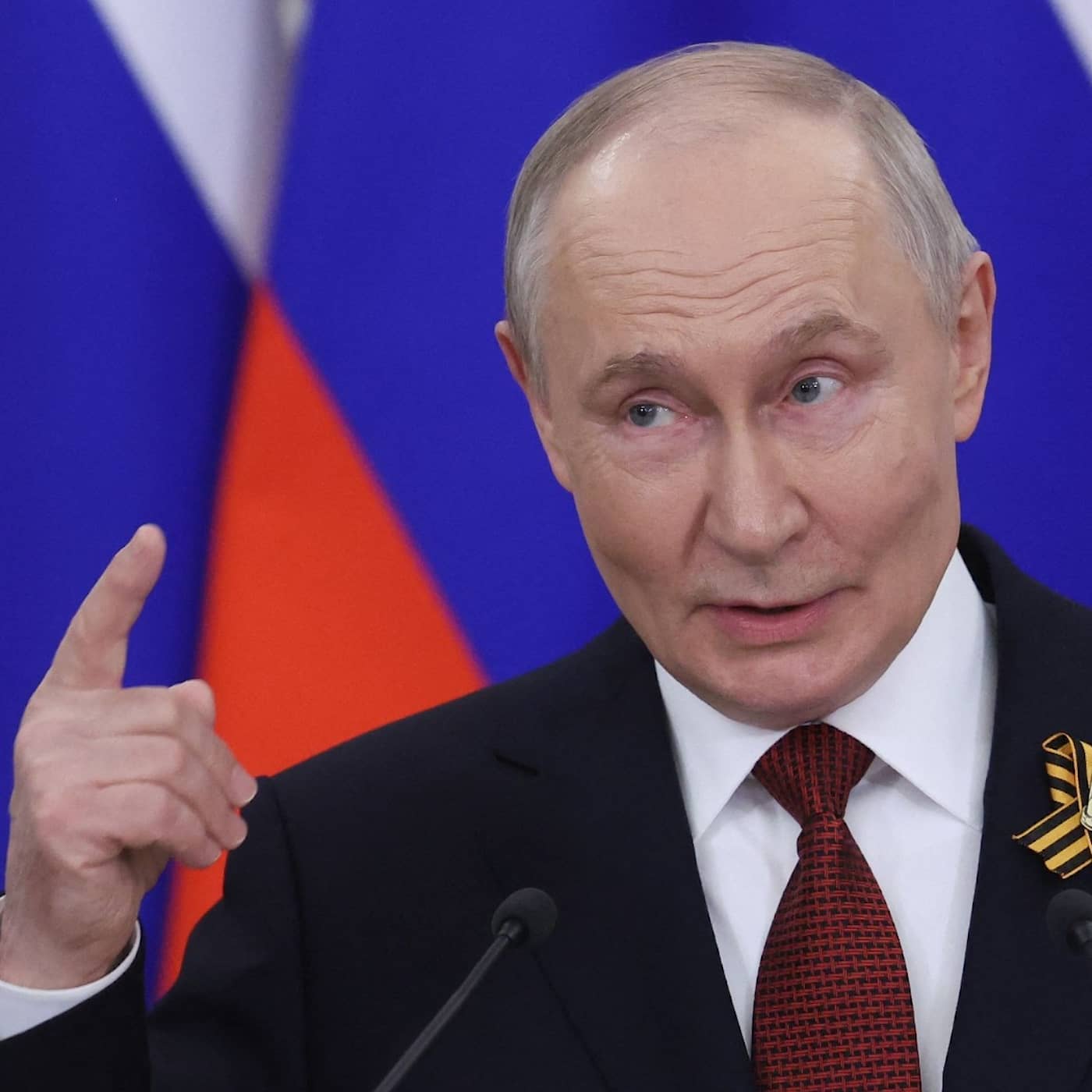 Så pressas Putin till att prata om krigsslut artwork
