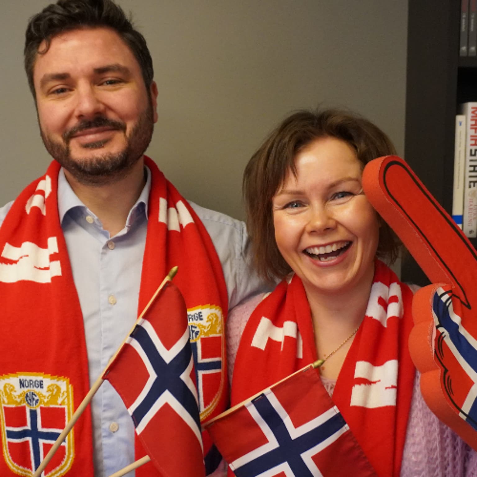 Minervapodden: Alex og Sanna – Skråblikk på Norge artwork