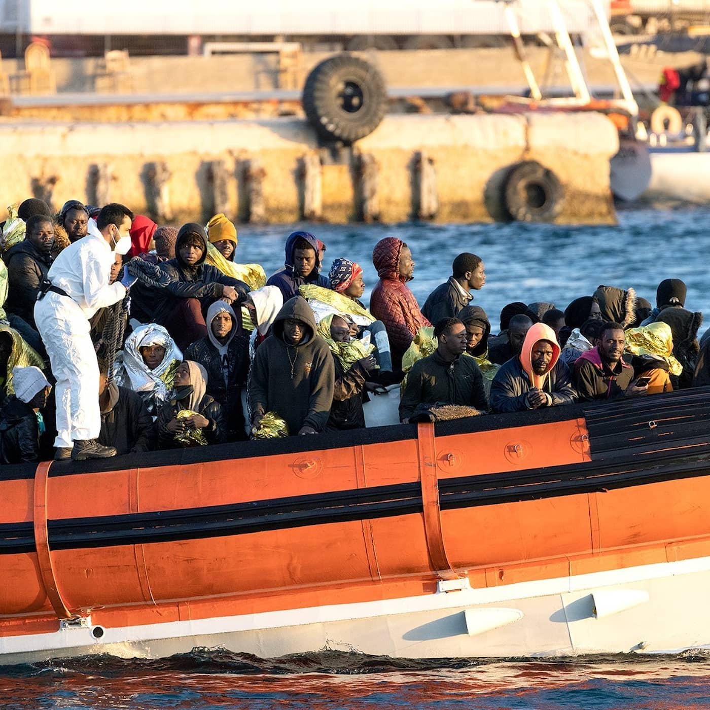 Så ska EU stoppa migranterna artwork