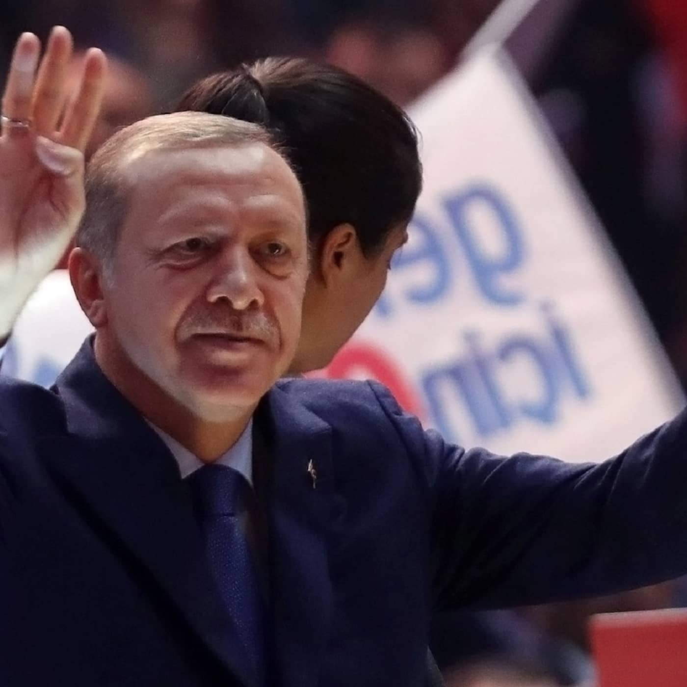 Erdogan på mållinjen artwork
