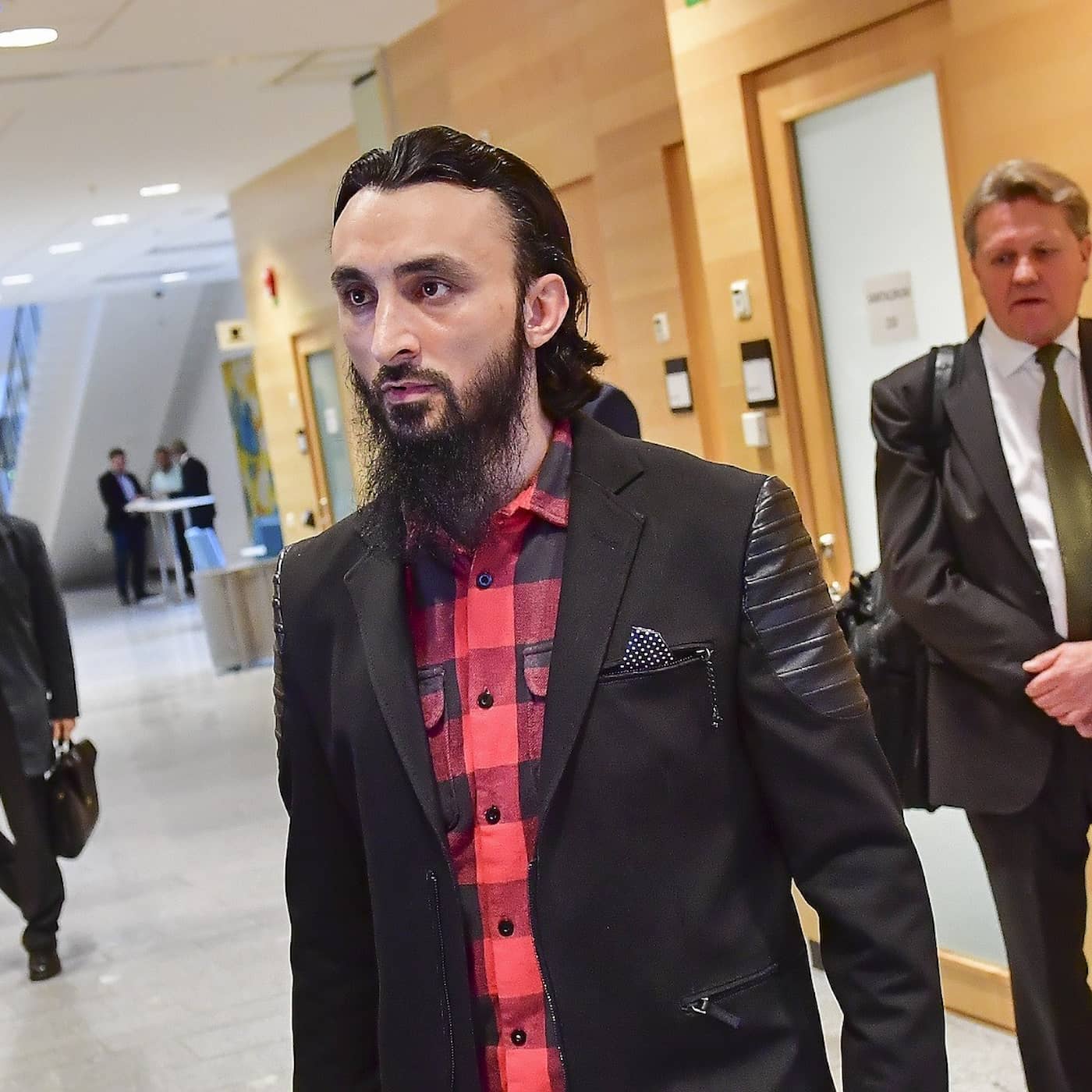 De jagas för sina åsikter – även i Sverige artwork