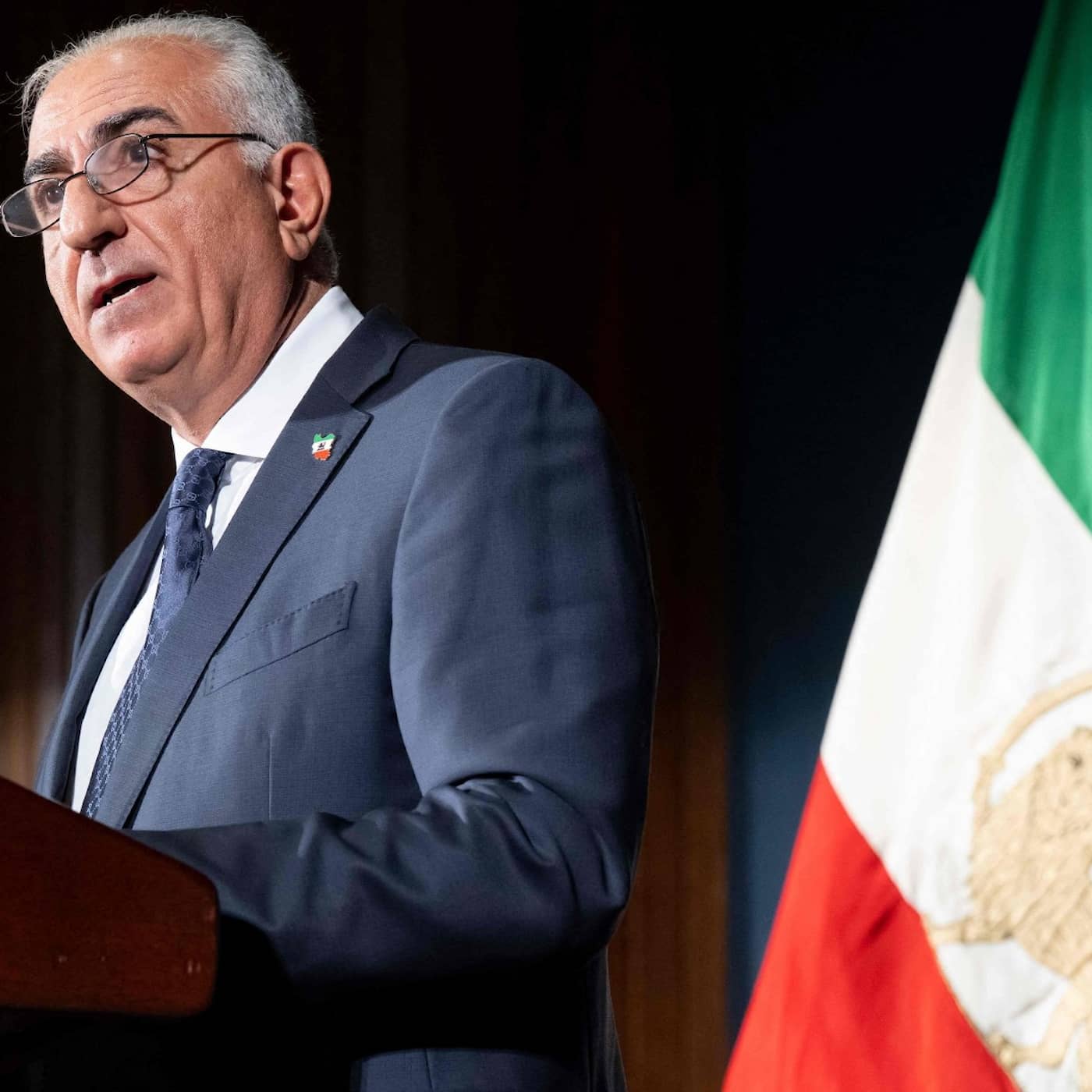 Iran och rojalisternas återkomst artwork