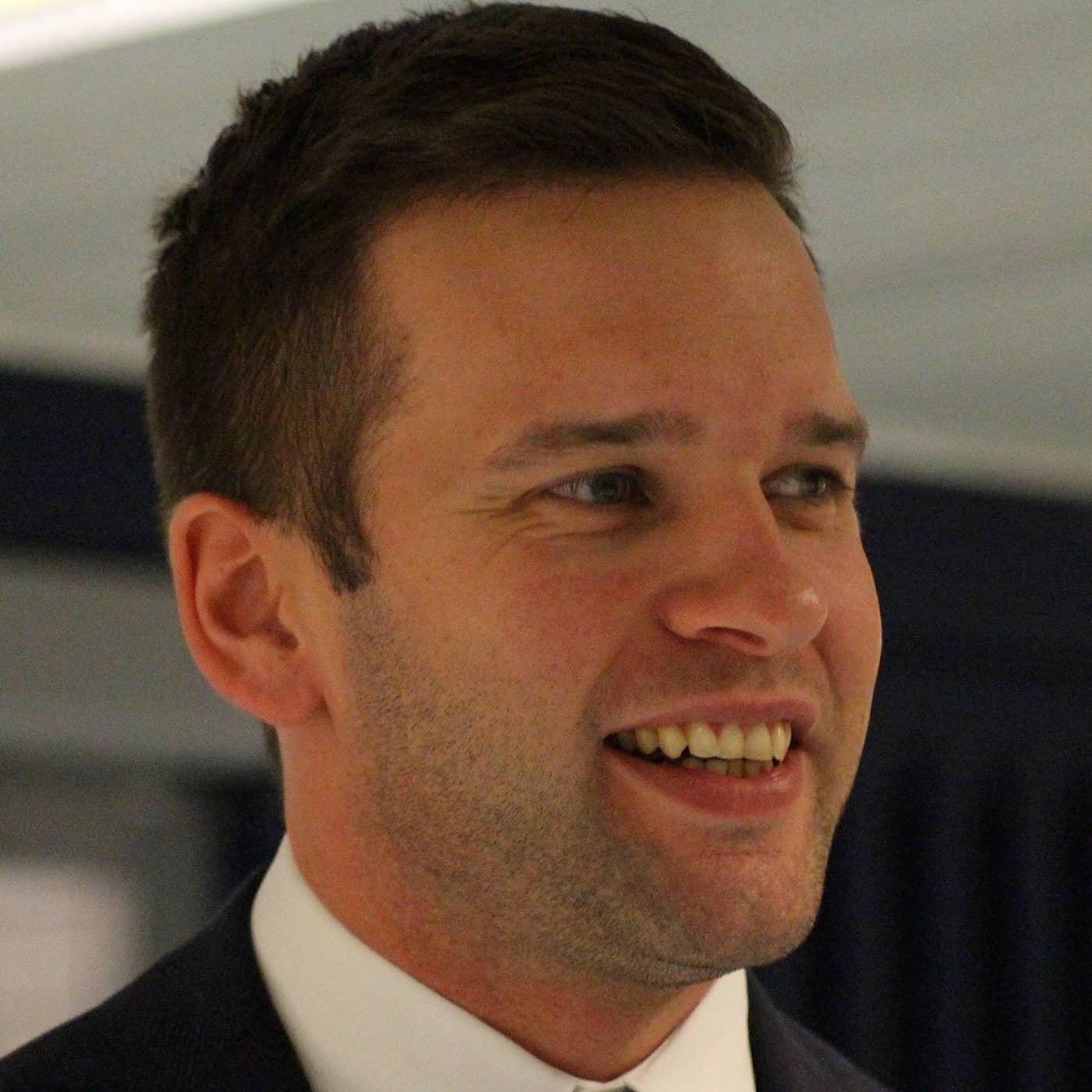 Folkhälso- och sjukvårdsminister Gabriel Wikström (S) om vårdköer och knark artwork