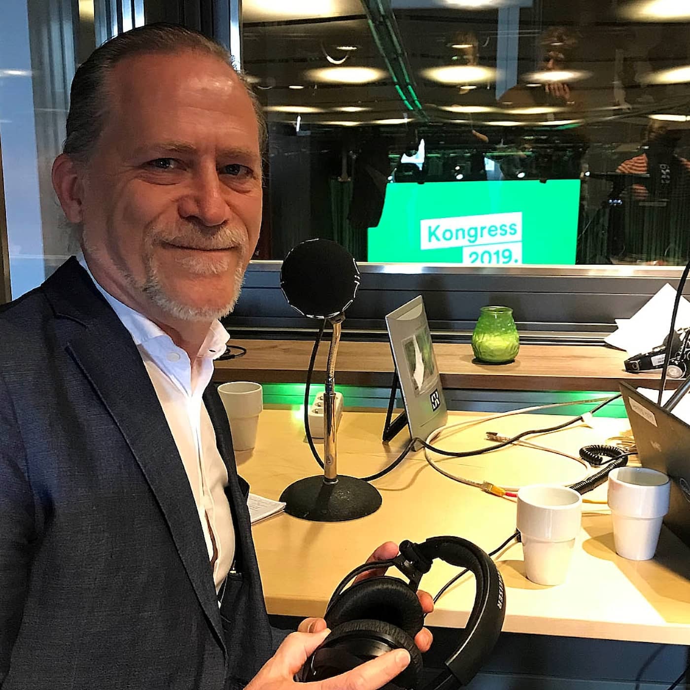 Ekots lördagsintervju Daniel Helldén, trafikborgarråd för Miljöpartiet artwork