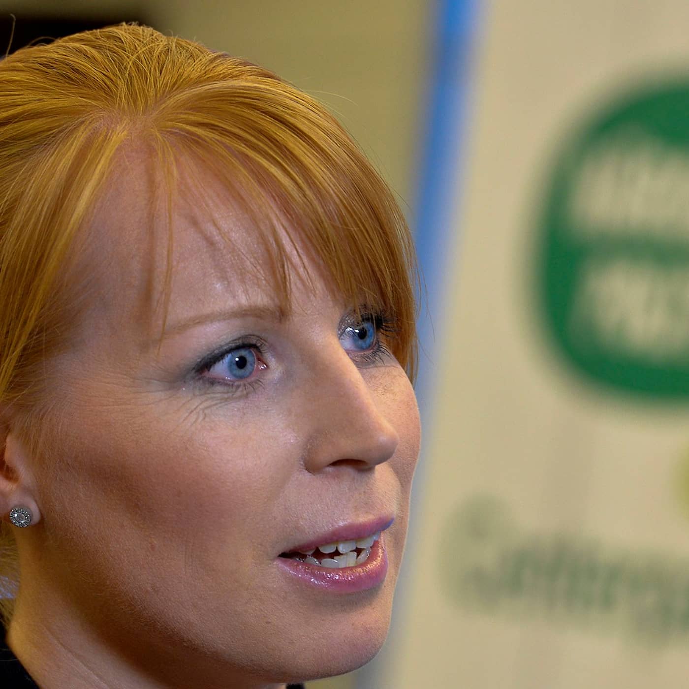 Är centern alliansens flyktingliberala röst, Annie Lööf? artwork