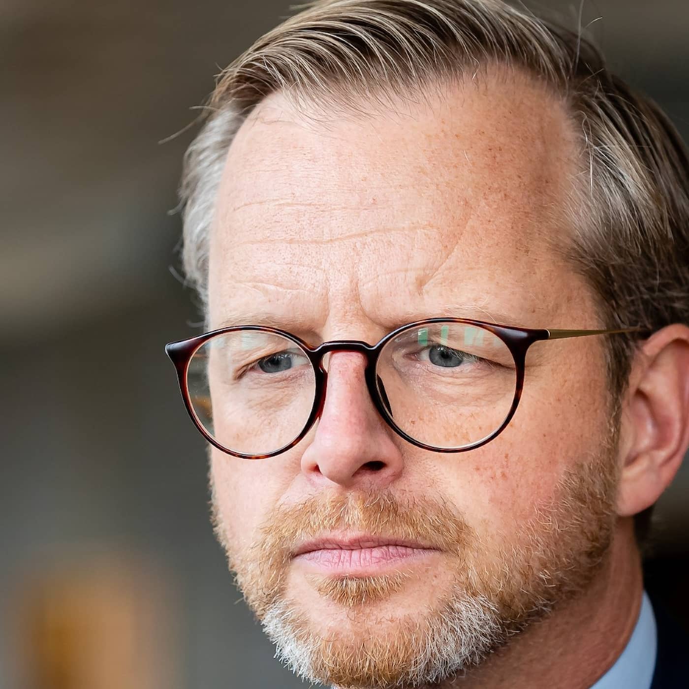 Hur stoppa dödsskjutningarna, inrikesminister Mikael Damberg (S)? artwork