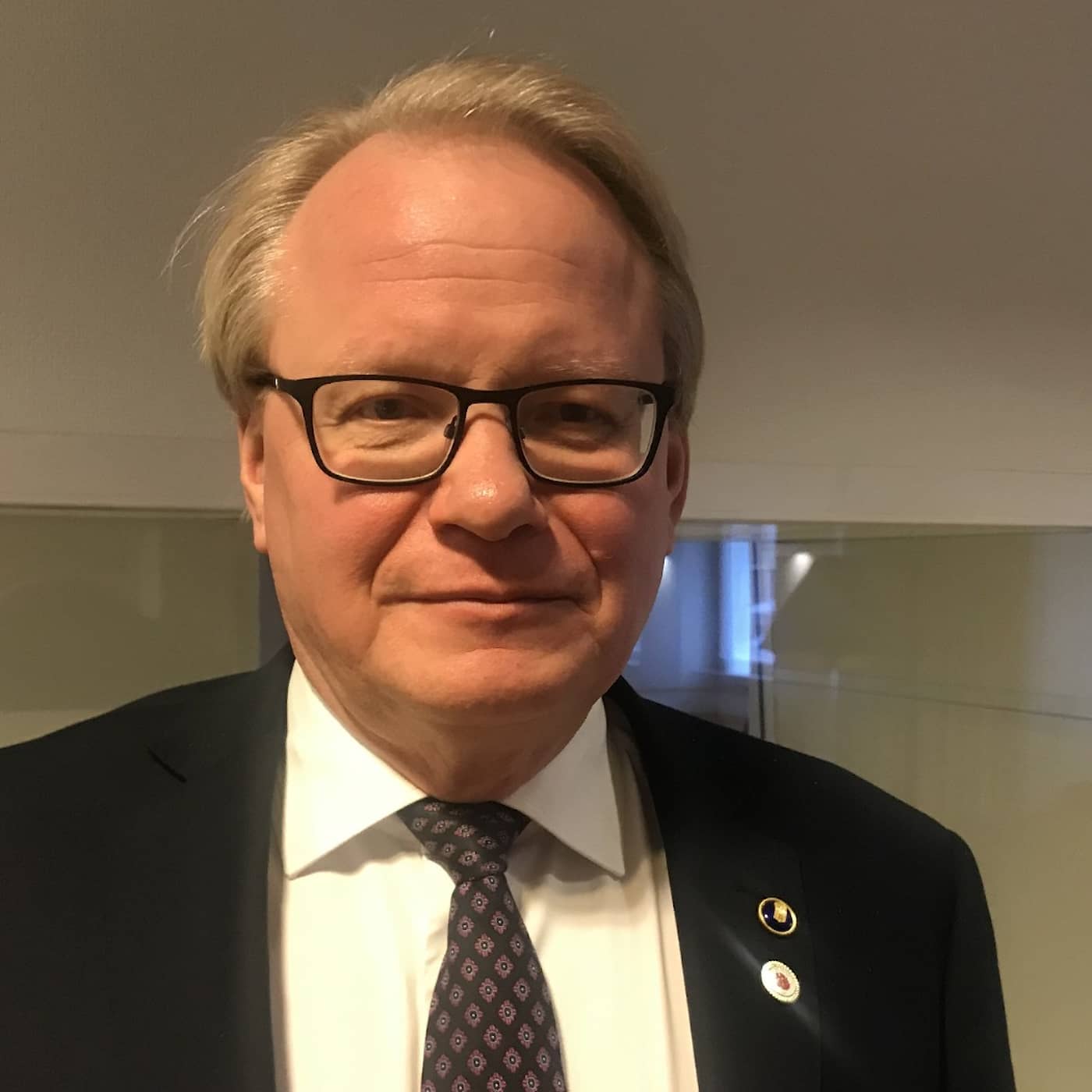 Vad är Sveriges reaktion på nedskjutningen i Iran, Peter Hultqvist (S)? artwork