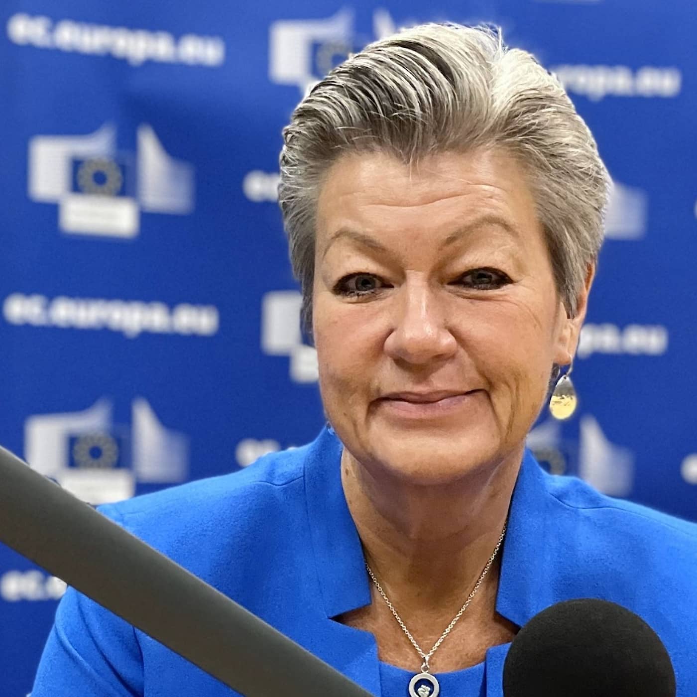 Ylva Johansson: Behövs fler säkra vägar in i EU artwork