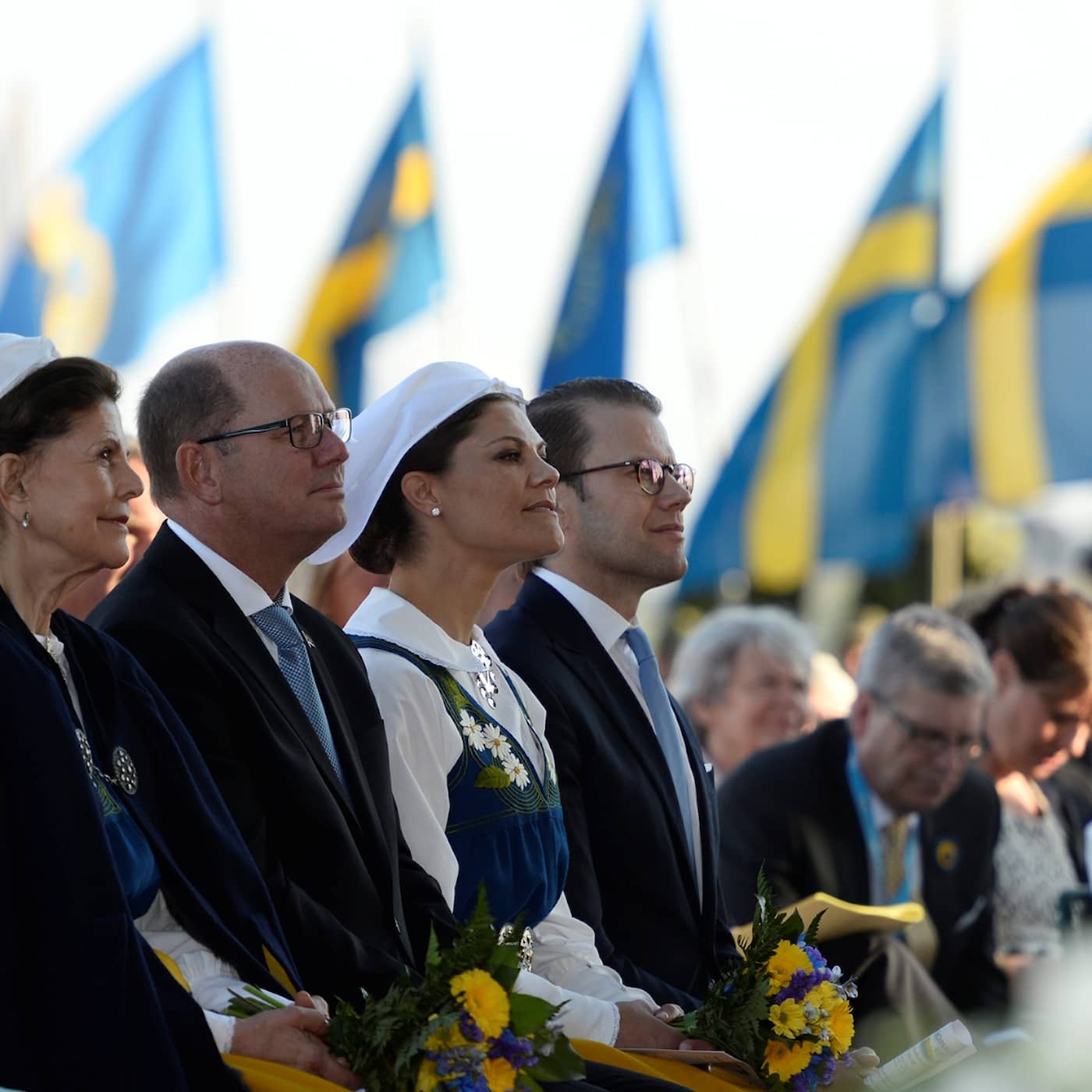 100 år av flaggviftande artwork