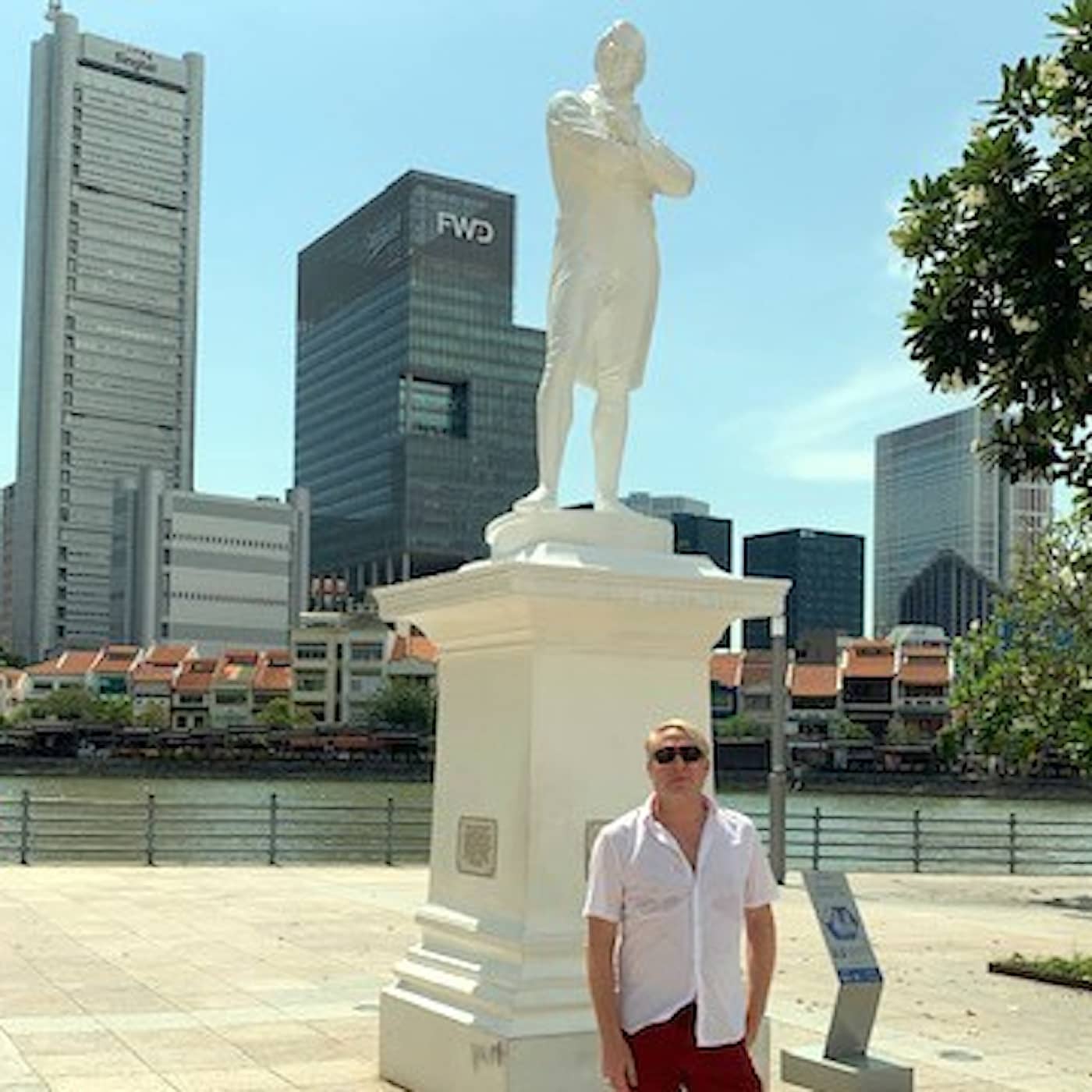 Singapore firar 200 år men söker äldre rötter artwork