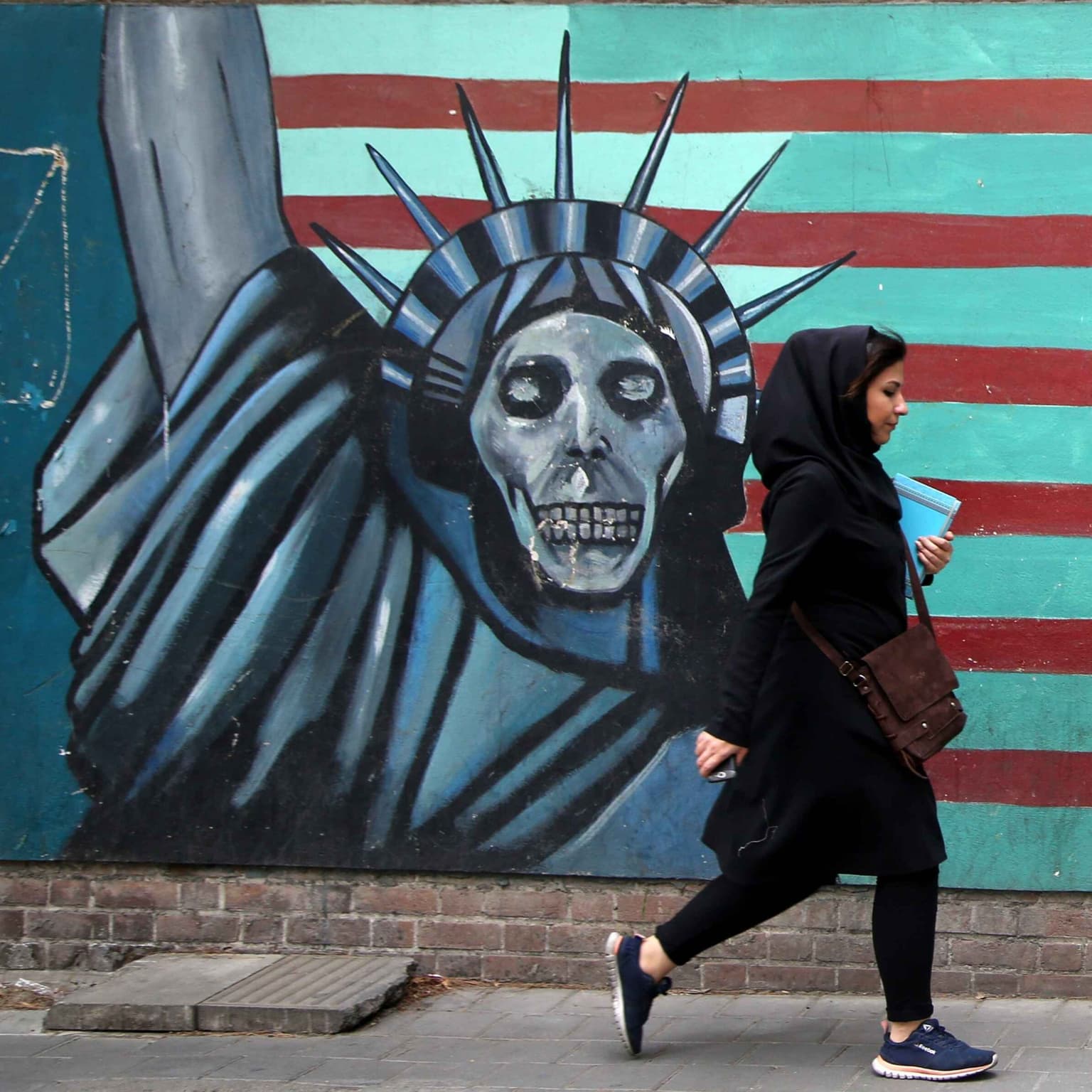 Trump vs Iran: deal or war? artwork