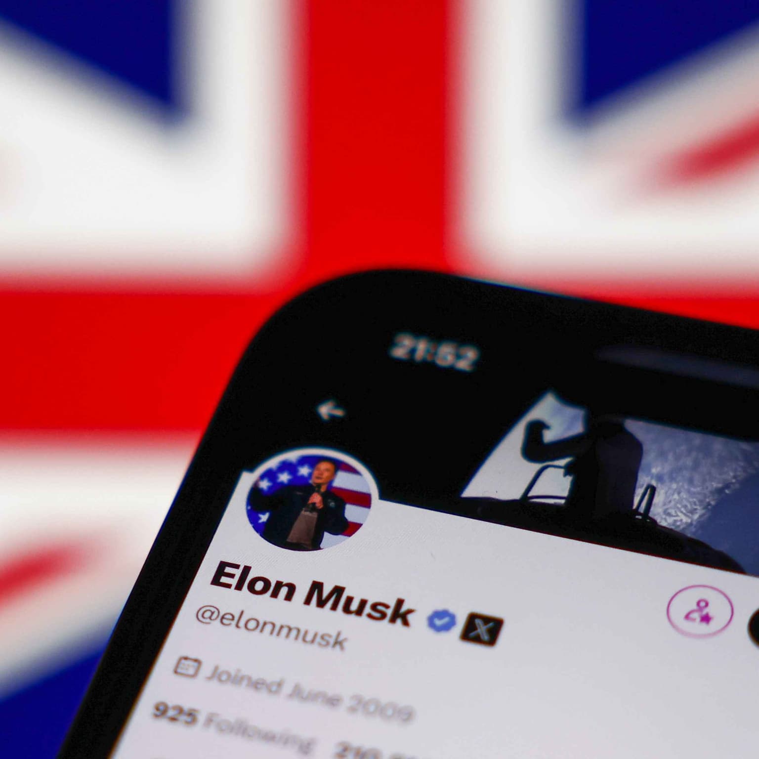 Is Elon Musk dictating the British political agenda? artwork