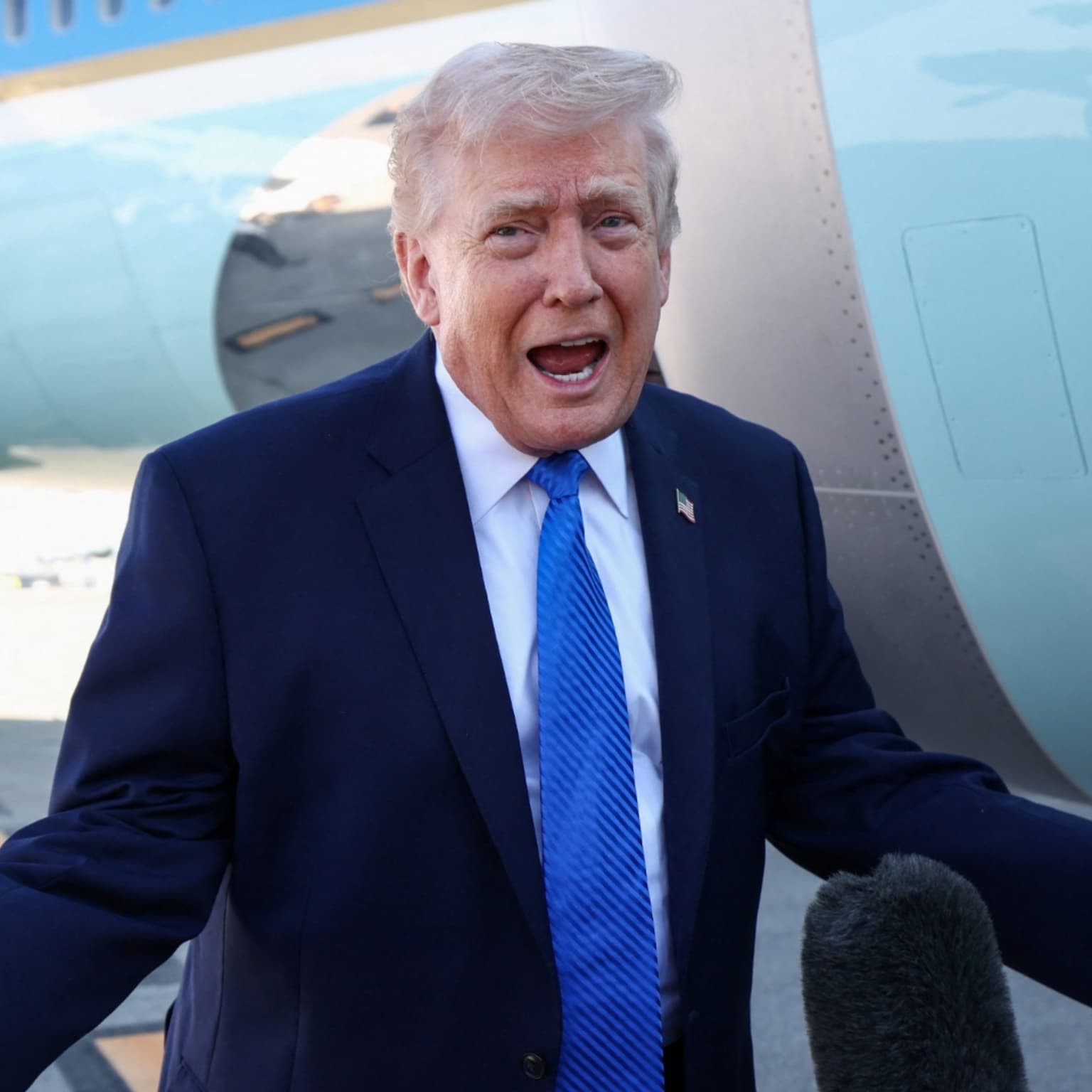 Donald Trump says there are points of agreement with Iran artwork