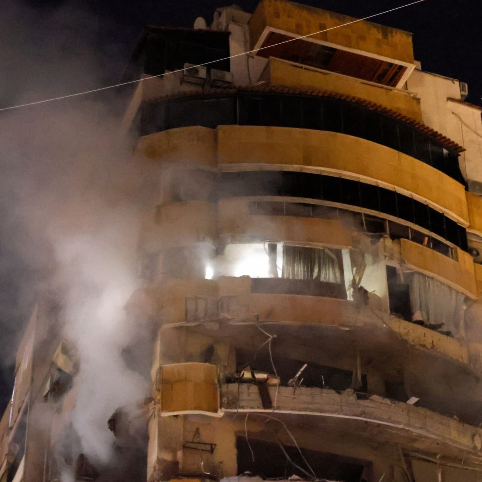 Deadly Israeli strikes hit central Beirut artwork