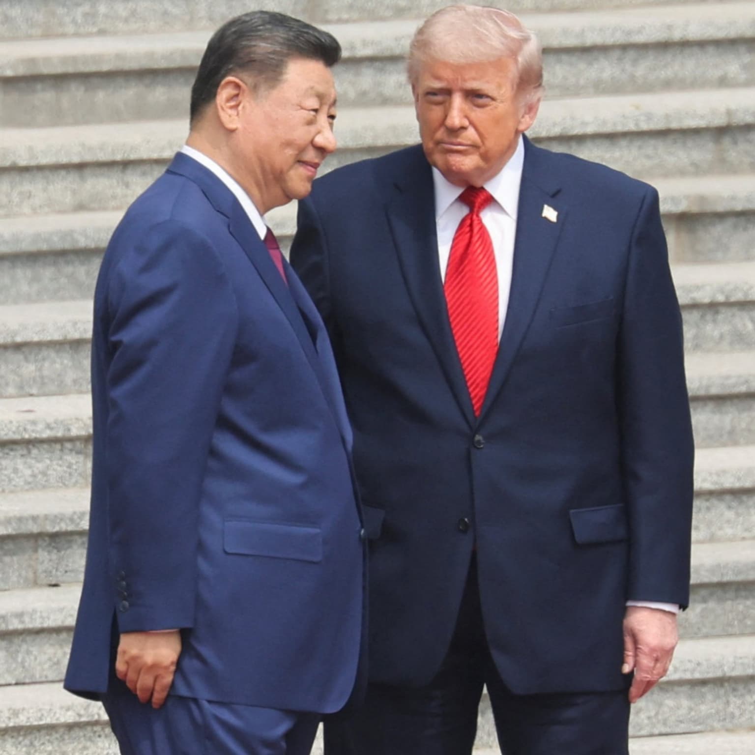 'It's an honour to be your friend' - Trump tells Xi artwork