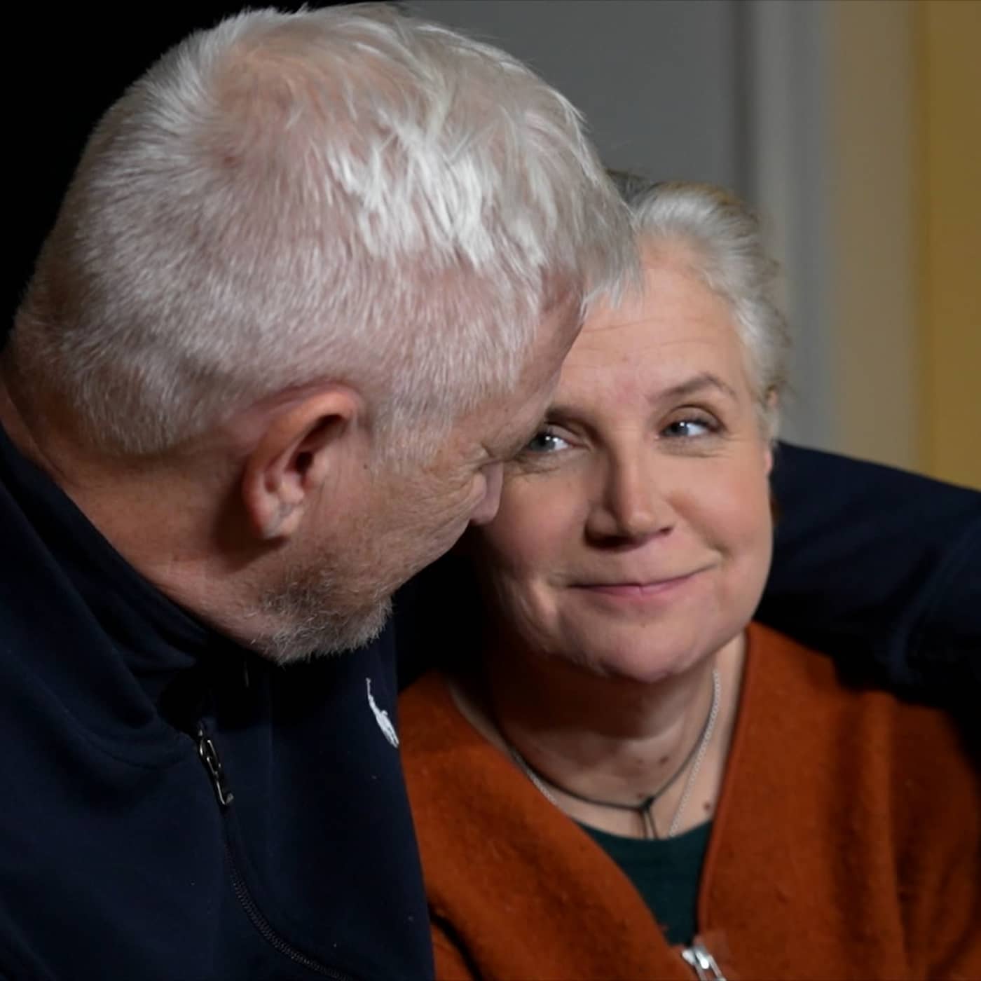 Kim fick Alzheimers tidigt: ”Har gått jättefort på ett hemskt sätt” artwork