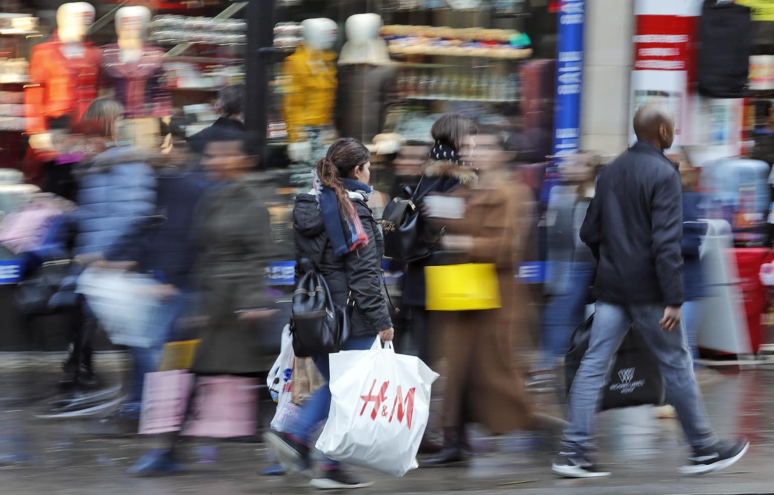 How Media Fueled a Shoplifting Panic, and an AI-Journalism Experiment Gone Wrong artwork
