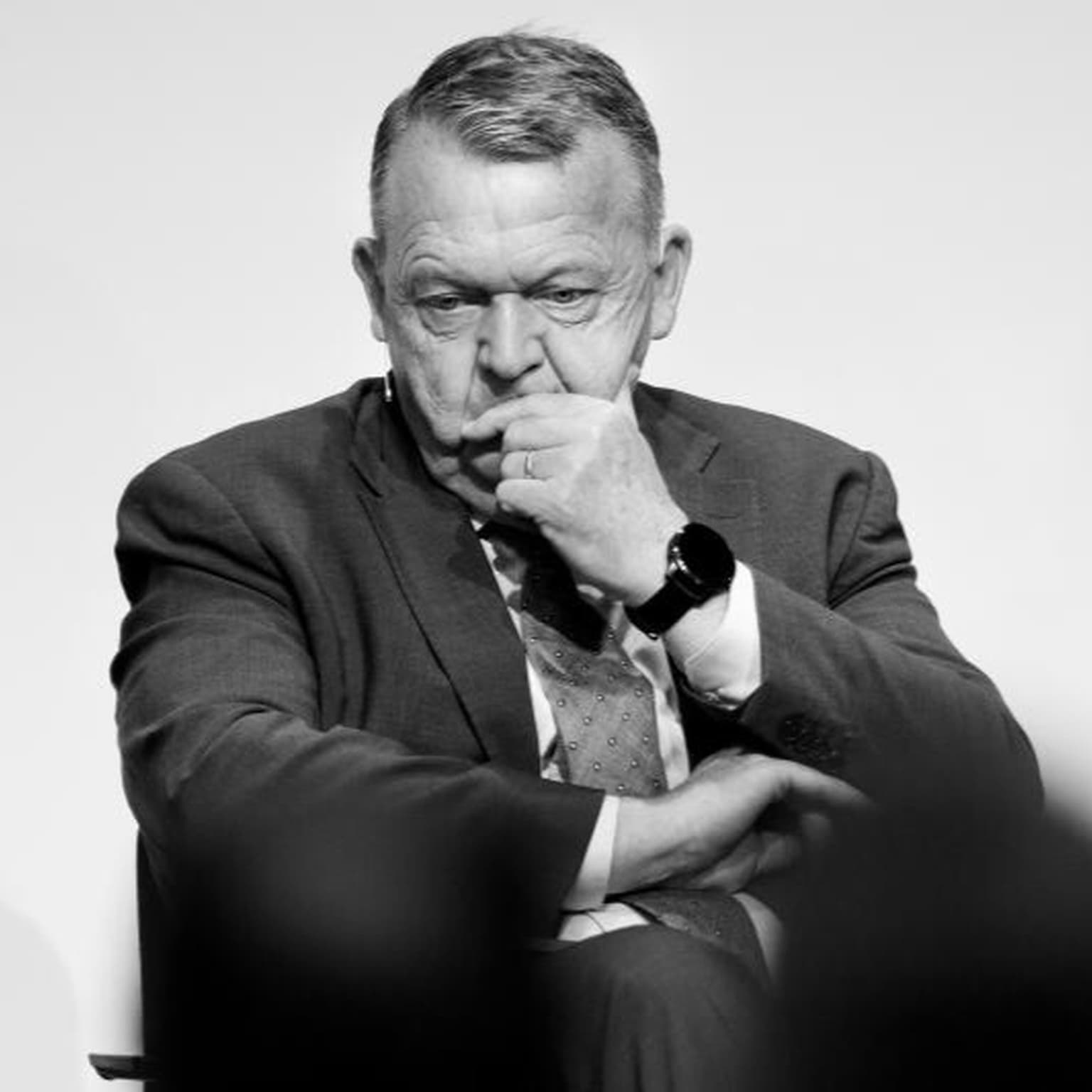 OMG, sikke en vild debat! Der er totalt kaos om, hvilken regering der kan dannes artwork