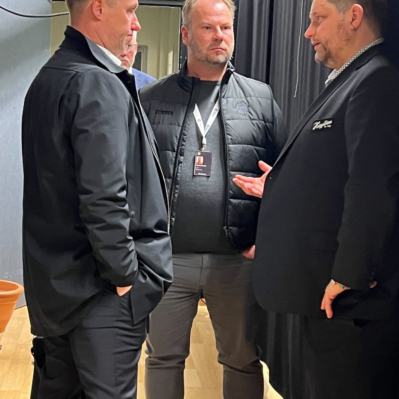 305. EXTRA: Modos möte med Hockeyallsvenskan artwork