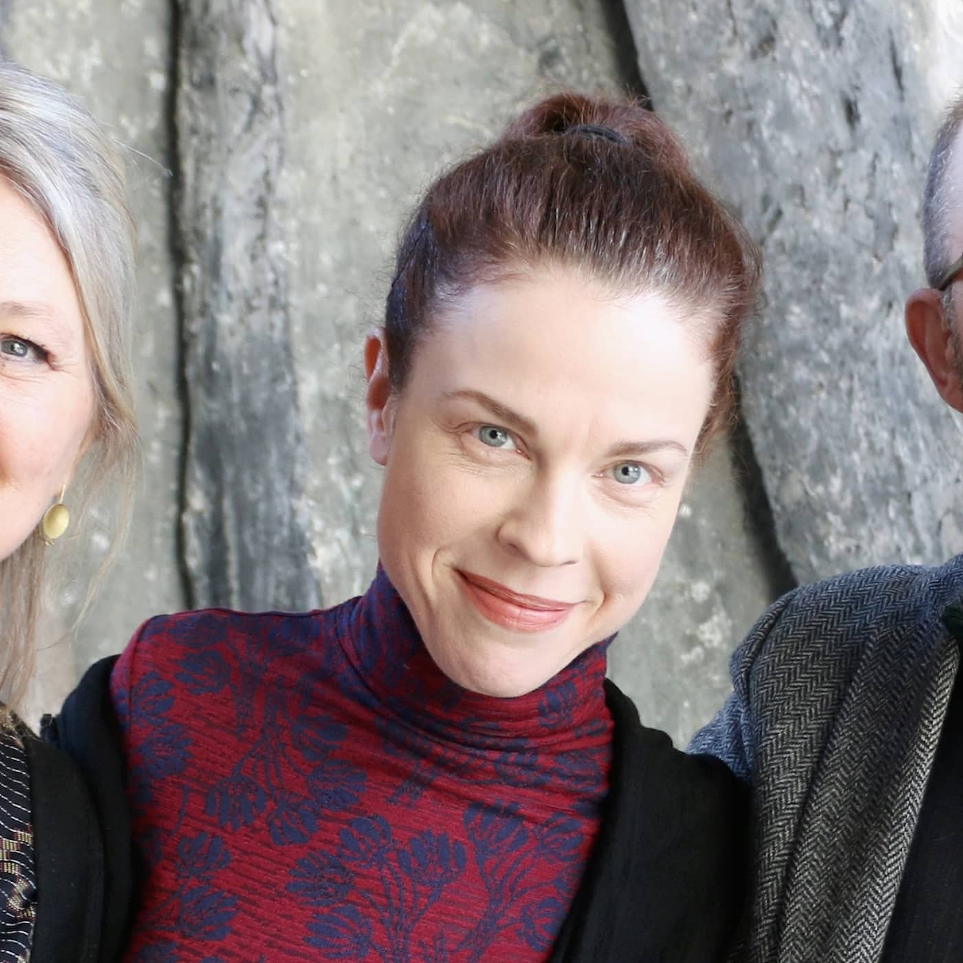 Helena von Zweigbergk: Hemlösa gudar. Per Naroskin: Falleri, fallera, falleralla. Jessika Gedin: Skylten säger allt! artwork