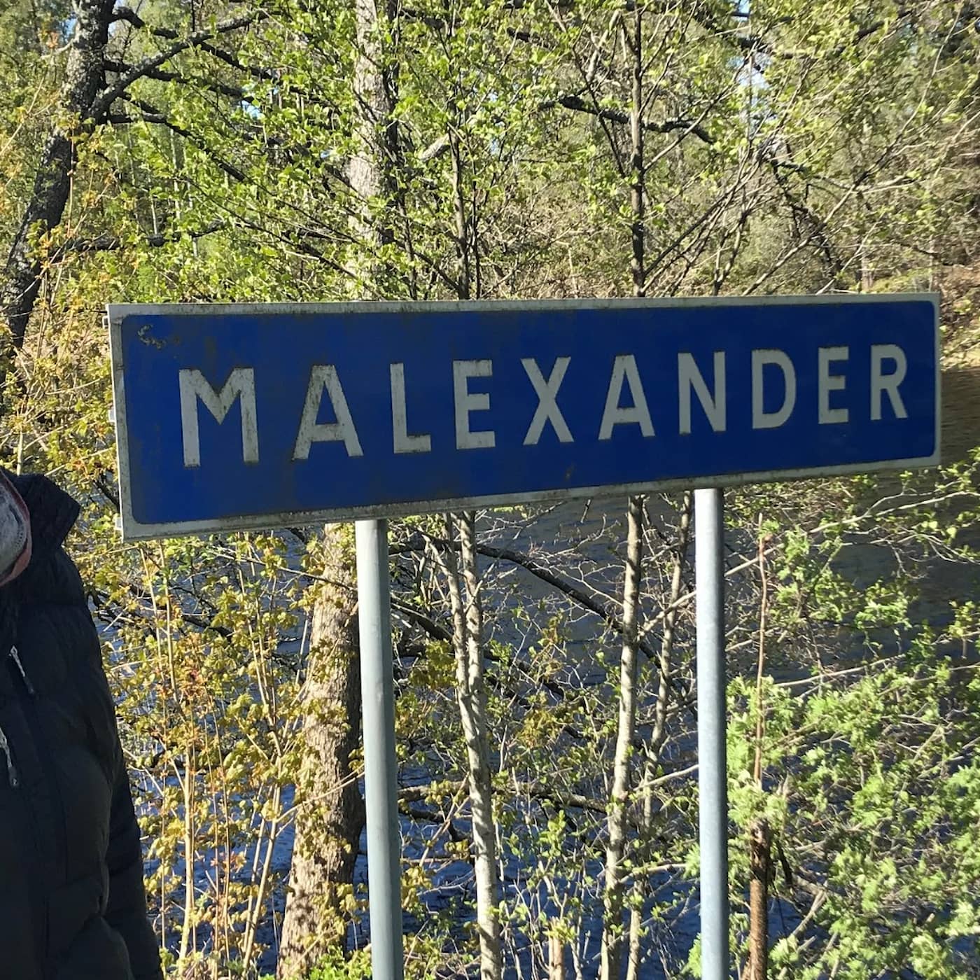 EXTRA: Nu har en av polismördarna i Malexander släppts. Hör ena polisens dotter. artwork