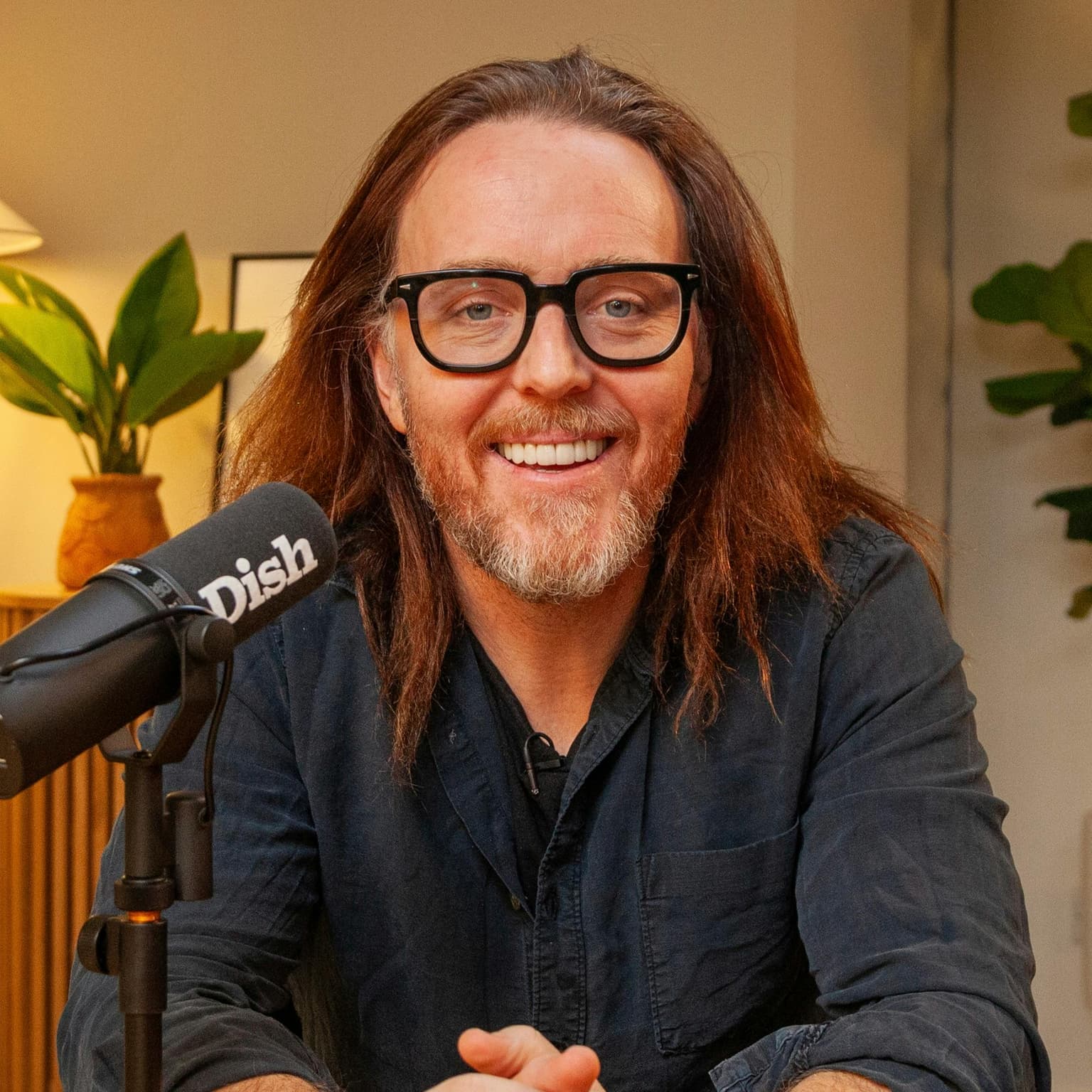 Tim Minchin, chargrilled vegetable & orecchiette salad with pesto and a Pinot Noir artwork