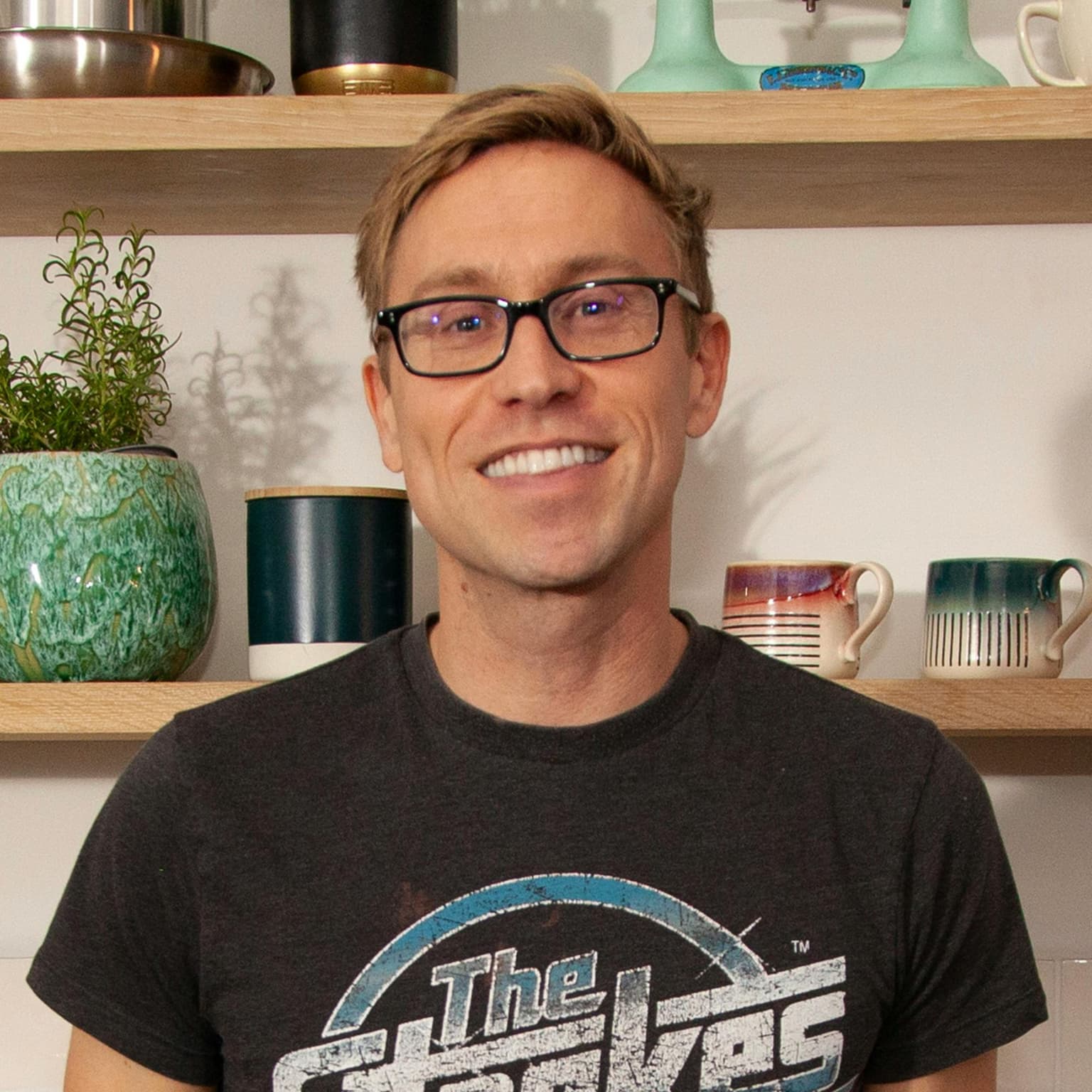 Russell Howard, a cocido and a Rioja artwork