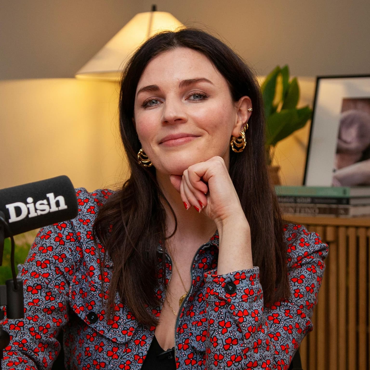Aisling Bea, a tuna niçoise and a whiskey artwork