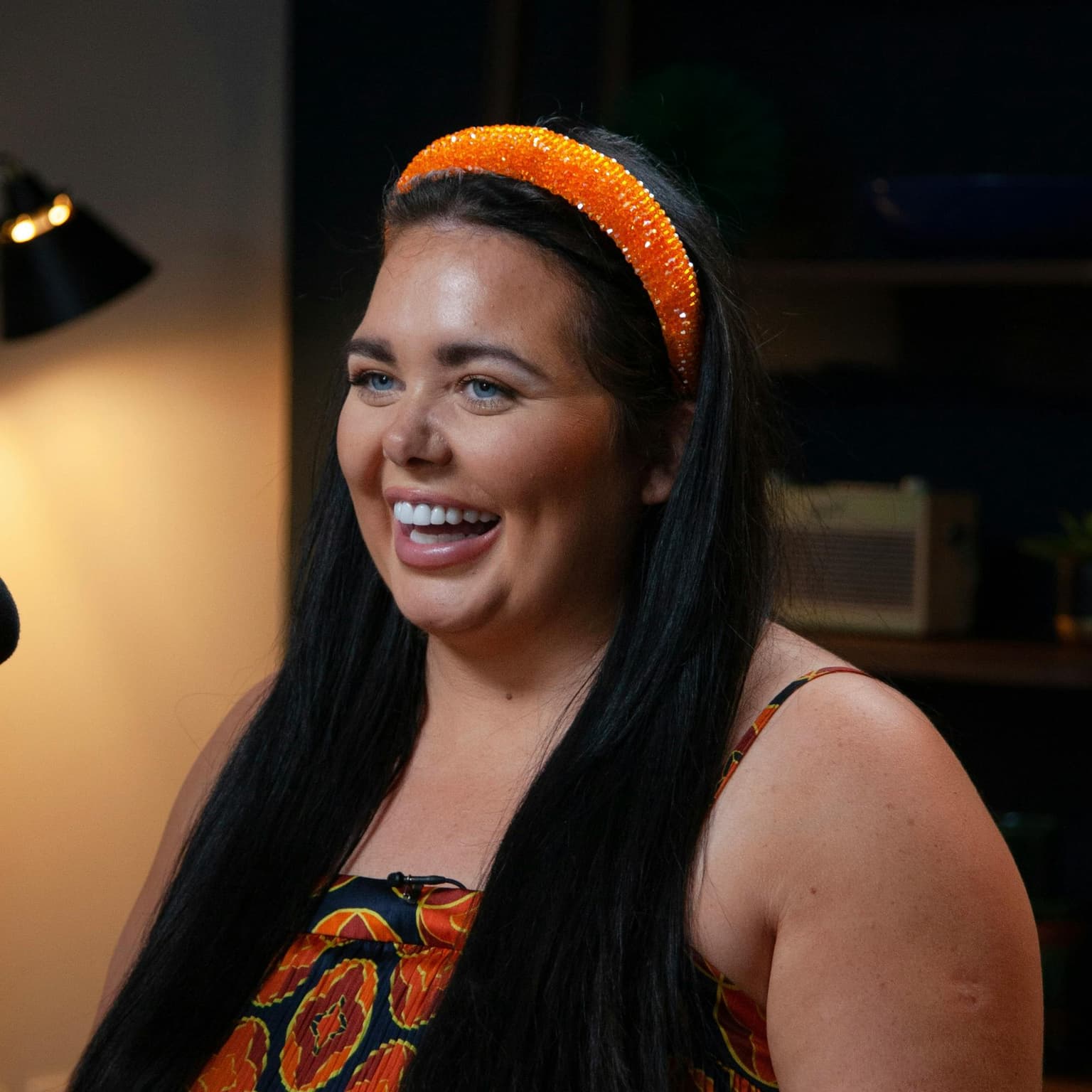 Scarlett Moffatt and a speedy coconut & prawn curry artwork