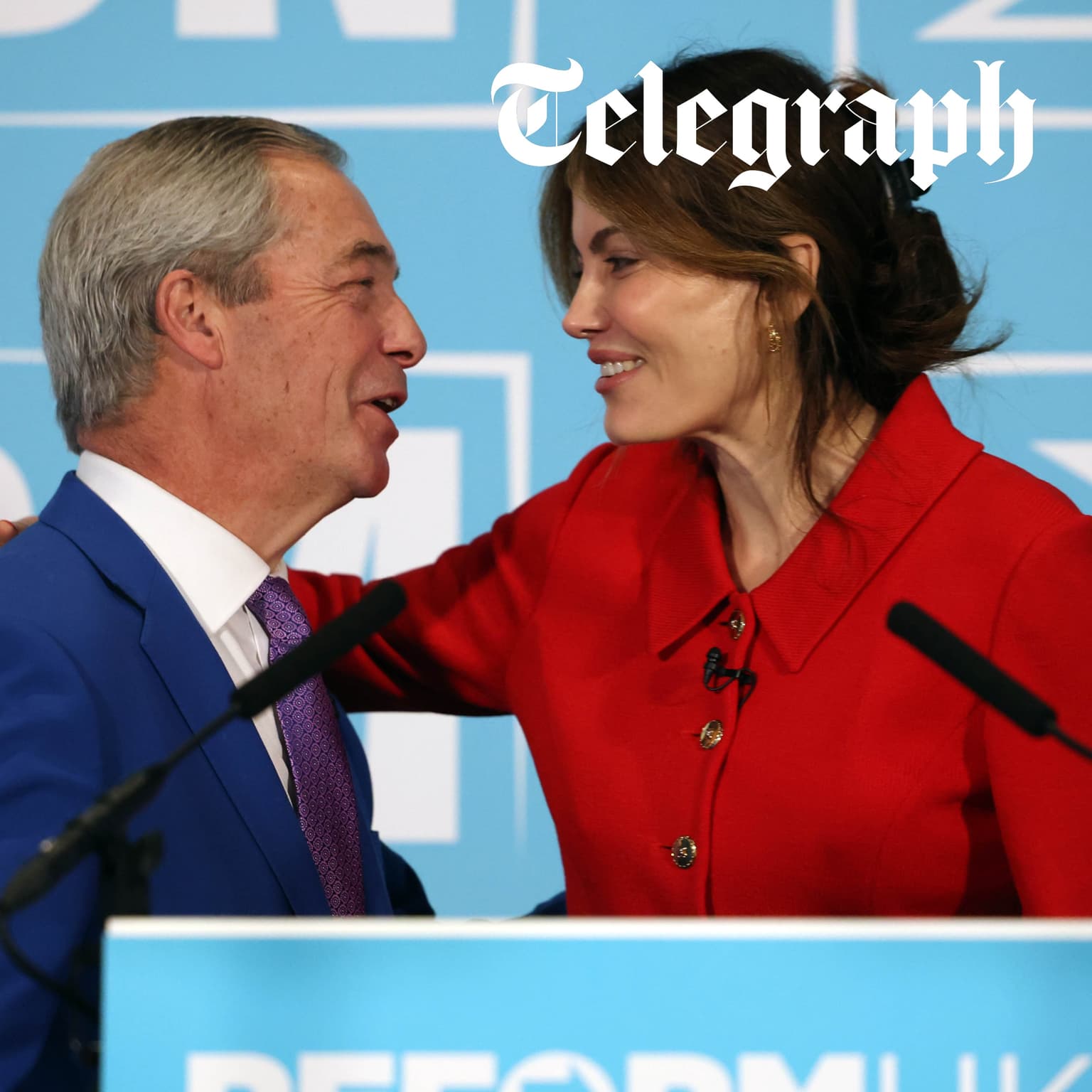 Farage attacks 'deluded' Sadiq Khan artwork